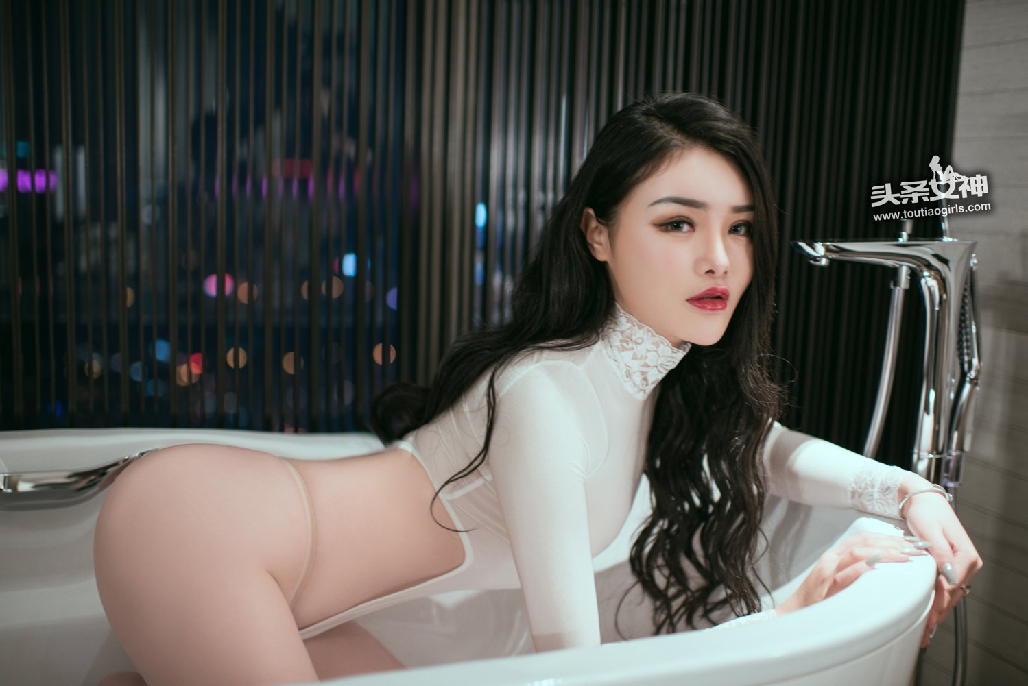 陈宇曦- [TouTiao头条女神]高清写真图 2017-02-09 巨臀诱惑