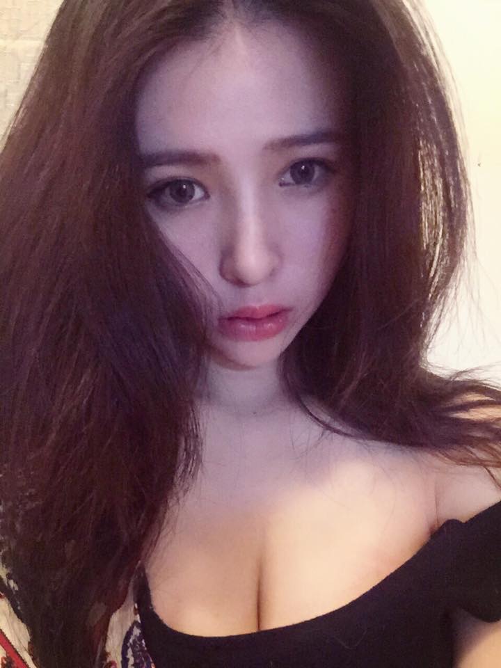 Vina Li 护理系正妹私房照诱惑写真图