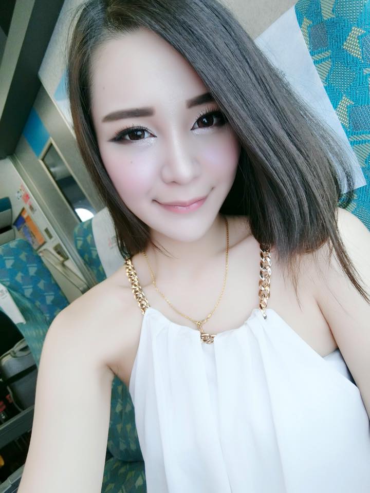 林楼雨(林柔妤) 性感辣妹私房照诱惑写真图