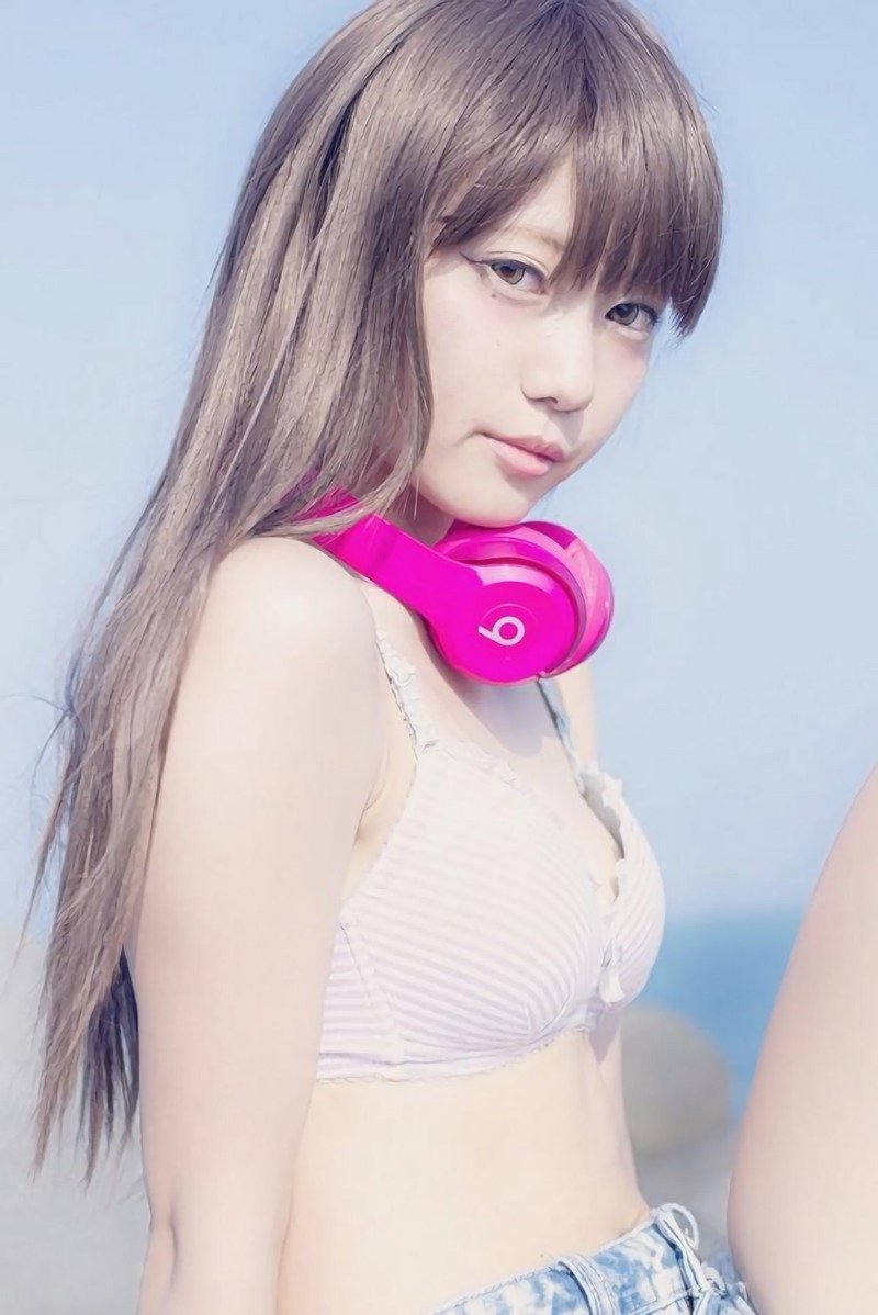 篠崎こころ 模特兼DJ的异色偶像写真图