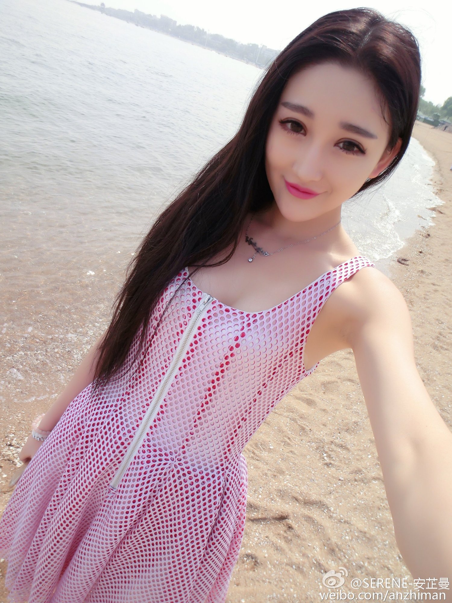 安芷曼 微博时尚元素写真图