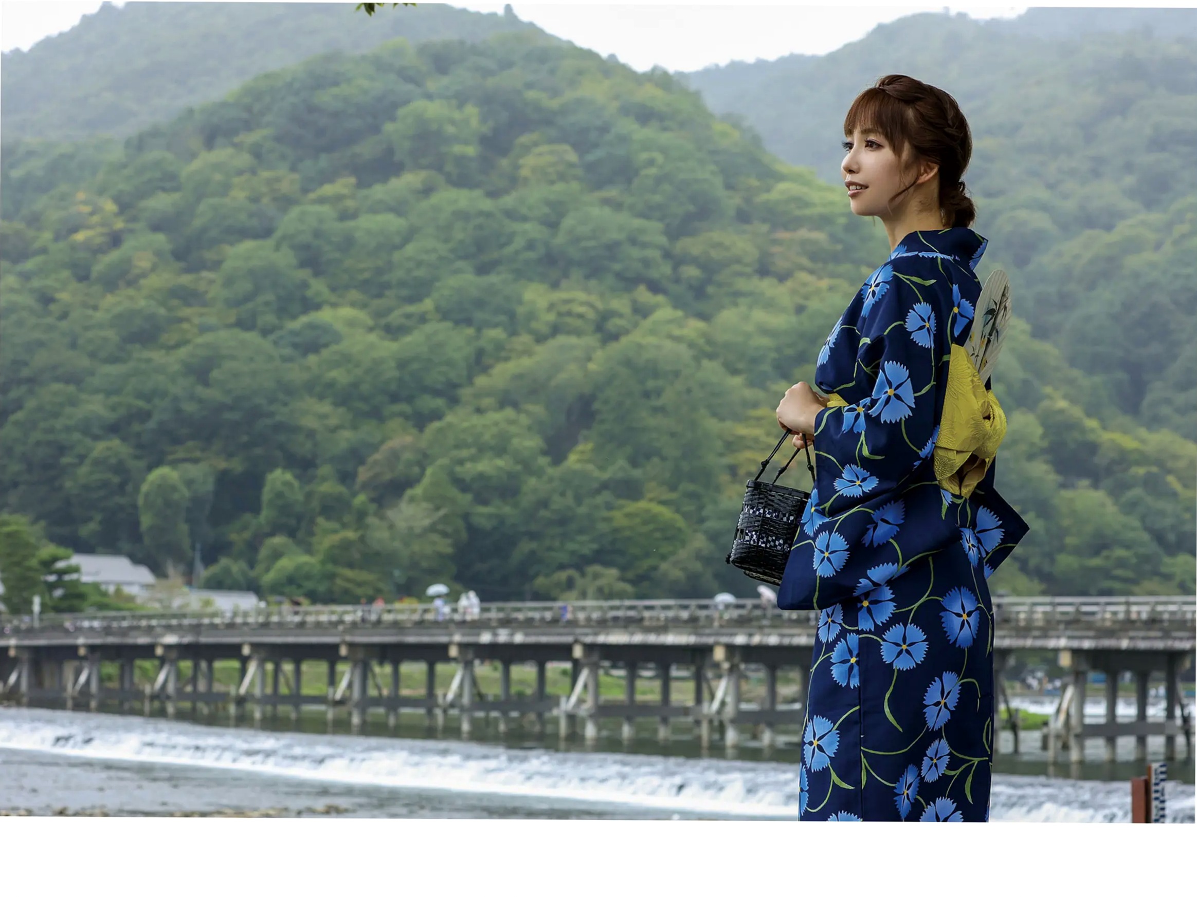 徳永しおり《Travel Guide 旅のしおり》和风优雅与性感内衣私房写真