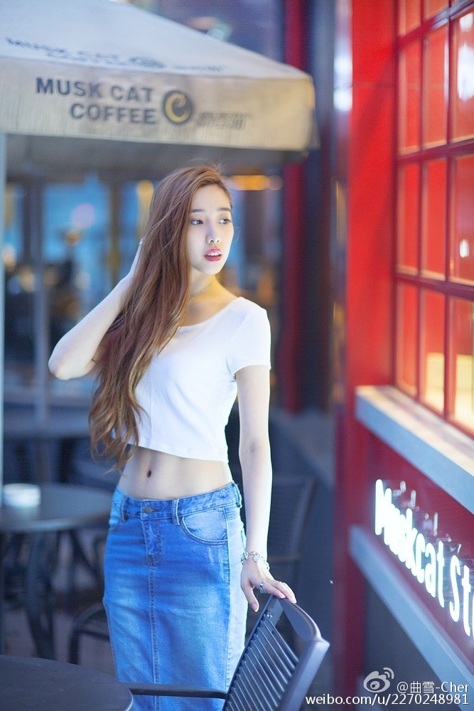 雪儿Cher(曲雪) 微博时尚自拍写真图
