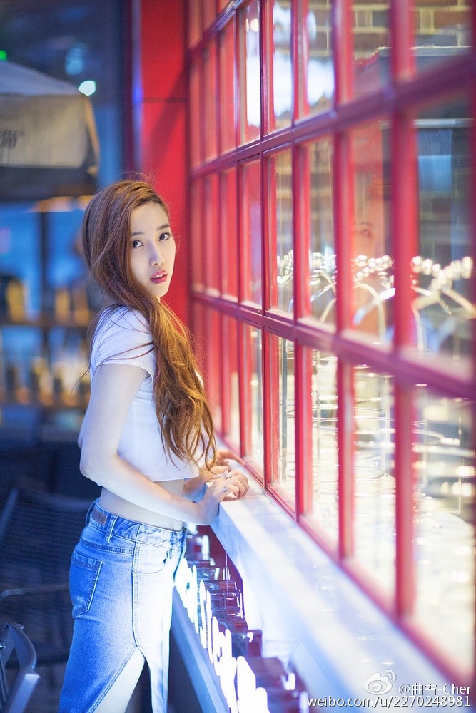 雪儿Cher(曲雪) 微博时尚自拍写真图
