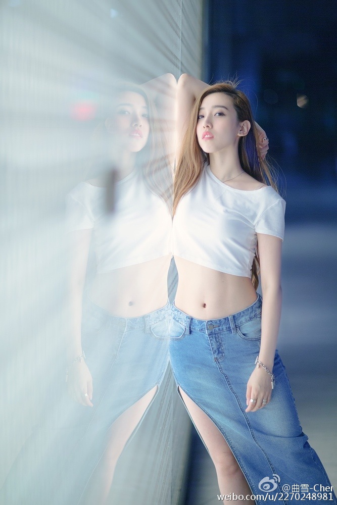 雪儿Cher(曲雪) 微博时尚自拍写真图