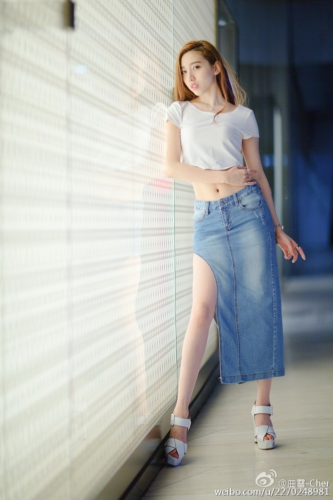 雪儿Cher(曲雪) 微博时尚自拍写真图