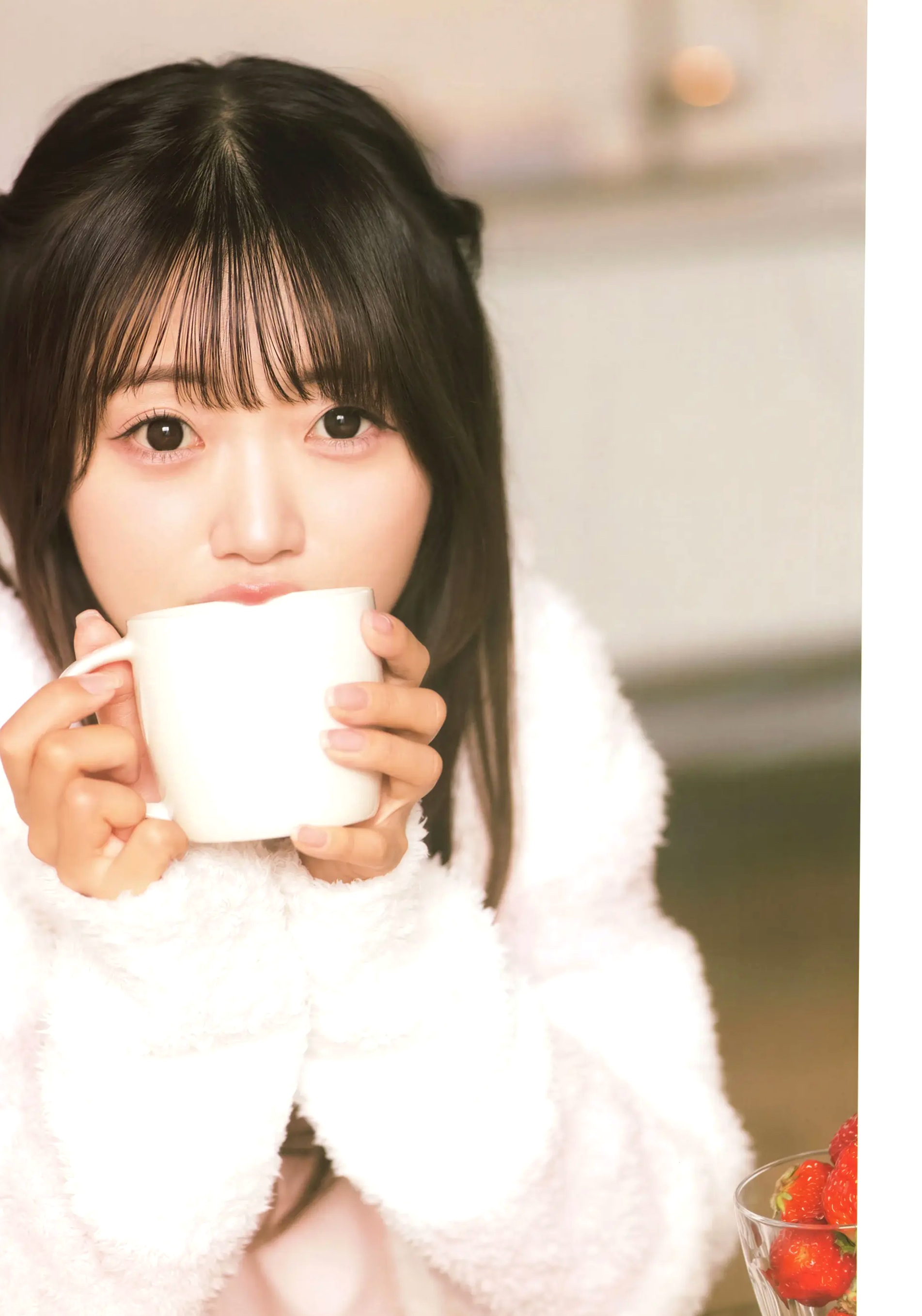 中井りか《好きでした》日本清纯偶像甜美私房与哥特造型写真集 [84P]