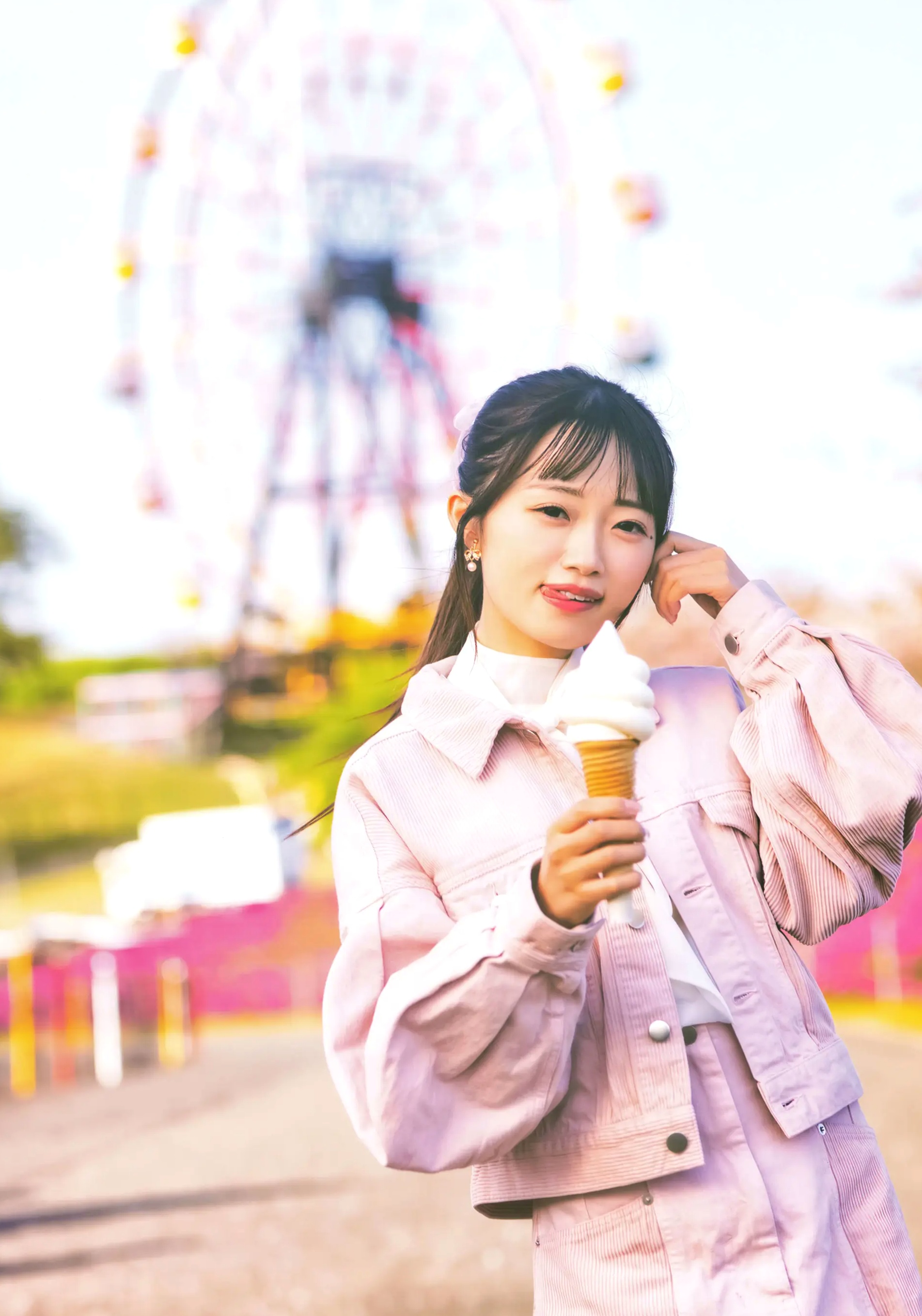 中井りか《好きでした》日本清纯偶像甜美私房与哥特造型写真集 [84P]