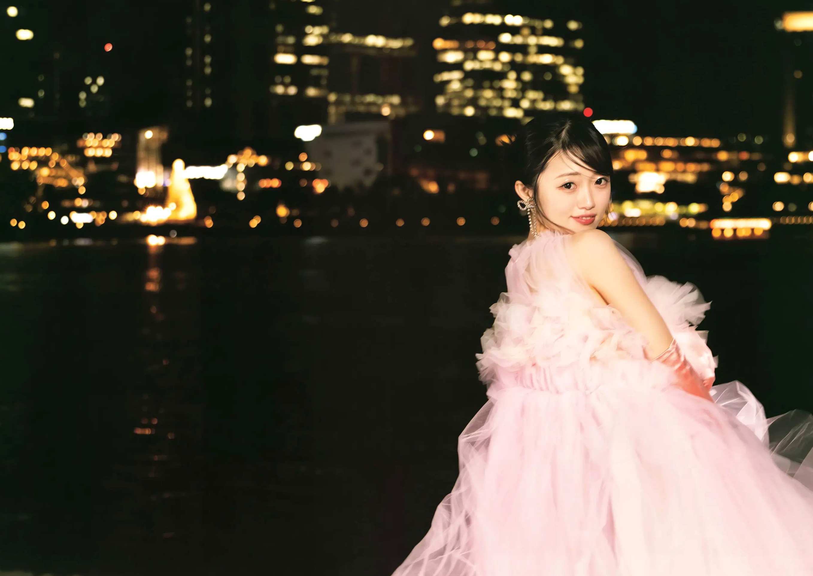 中井りか《好きでした》日本清纯偶像甜美私房与哥特造型写真集 [84P]
