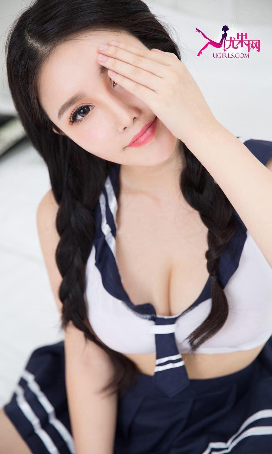 萱萱 [爱尤物]高清写真图CandyKiss
