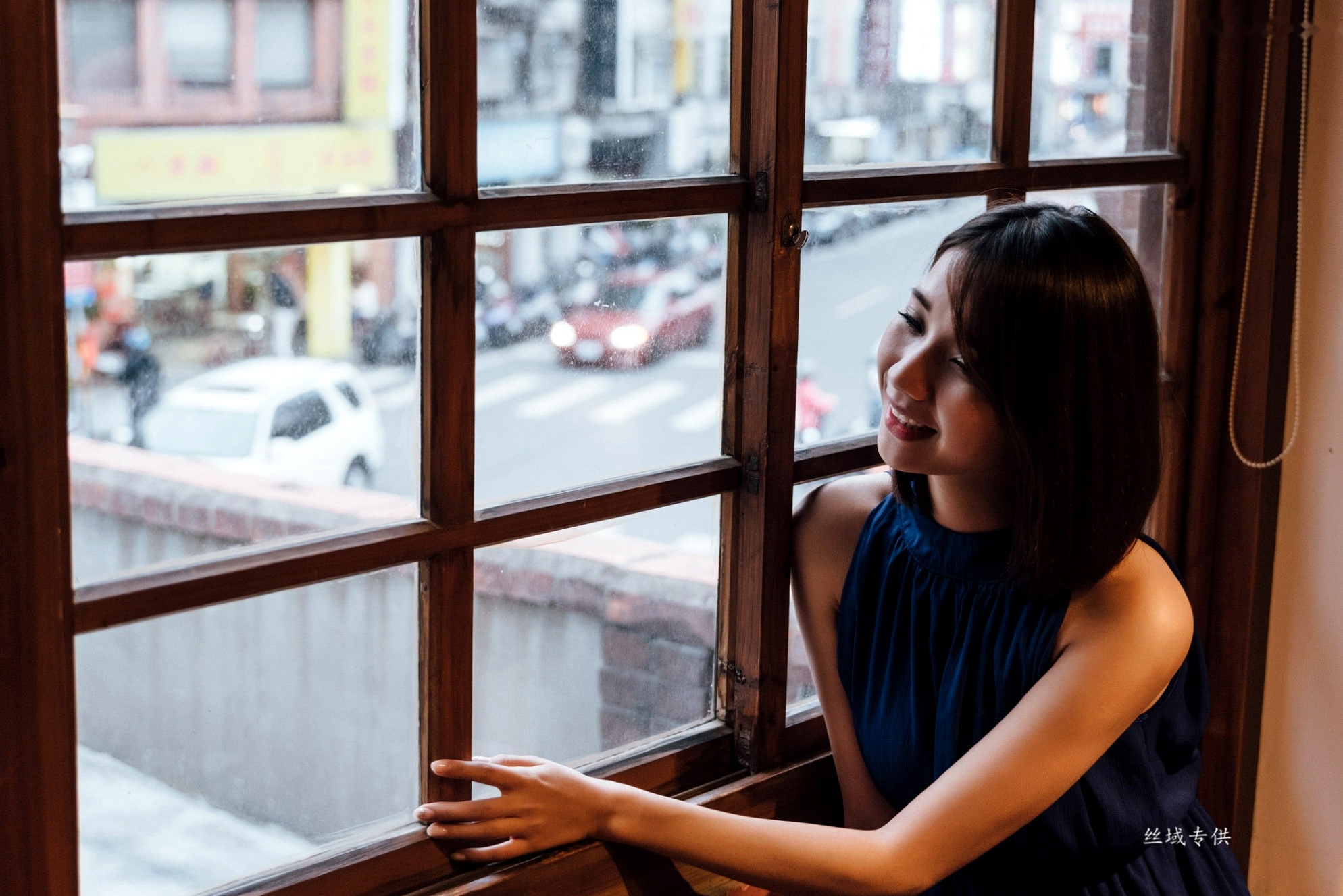 Gallery - 台湾正妹黄竹萱《街拍》清新短发气质写真集，治愈系甜美笑容户外生活照台湾街拍气质清新治愈系 Sabrina宣萱儿女神私房照_秀色女神 - image 13