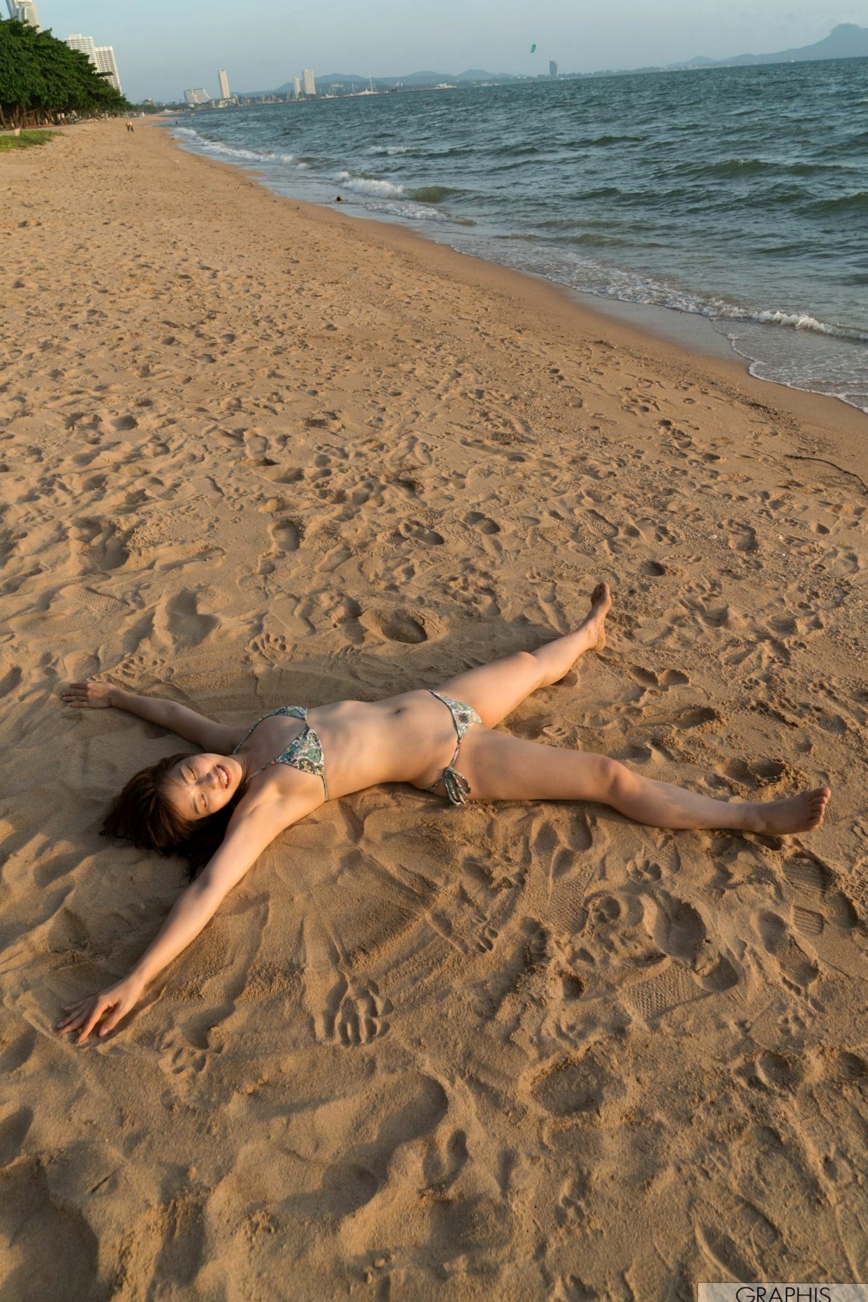 Gallery - Graphis_市川まさみ《Fascinating Rest》私房写真，居家眼镜福利造型与极致诱惑身姿日本清纯私房照诱惑女神 市川雅美女神私房照_秀色女神 - image 11