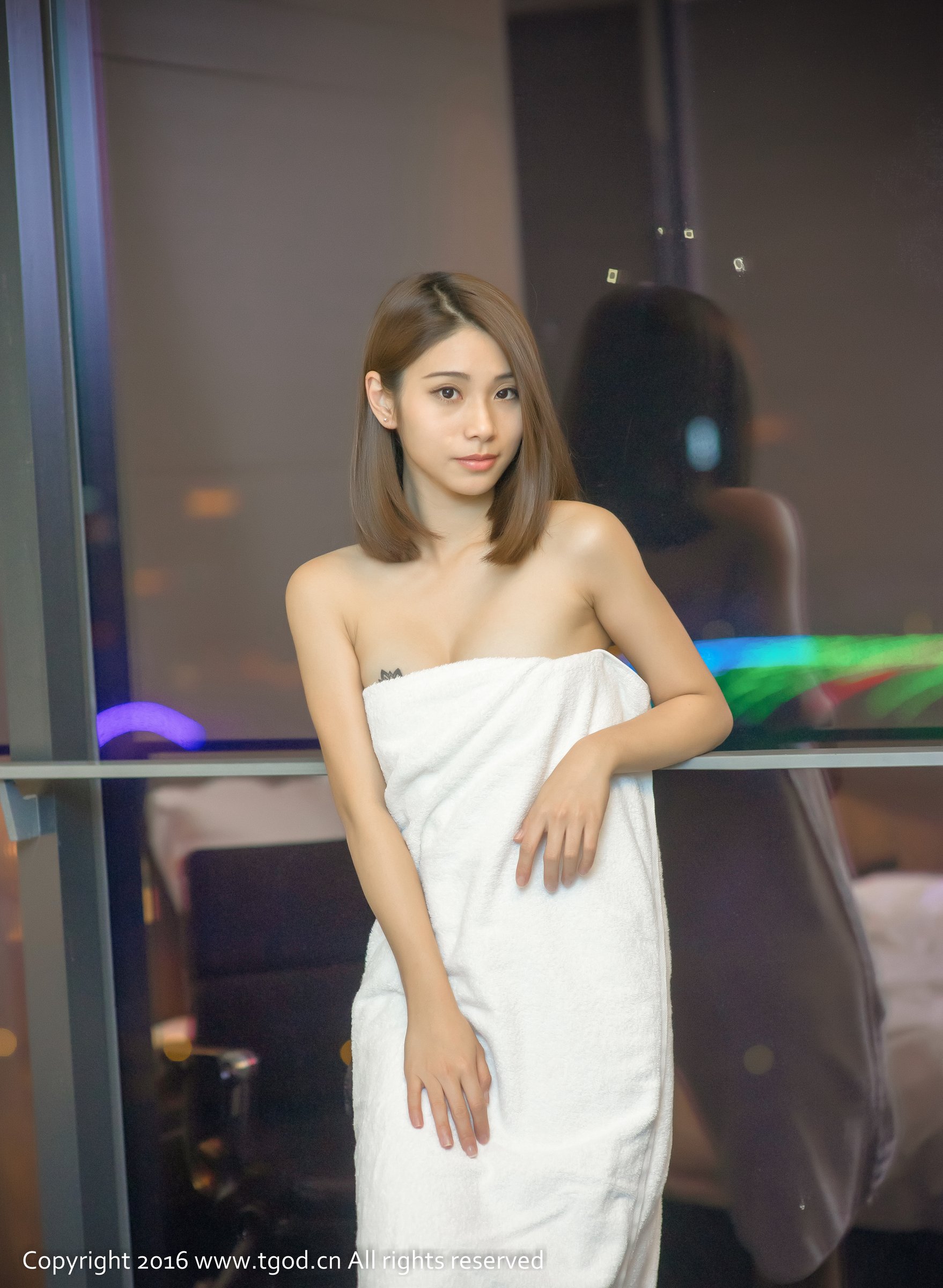 Lee小棠 [TGOD推女神]高清写真图美色震荡的微笑