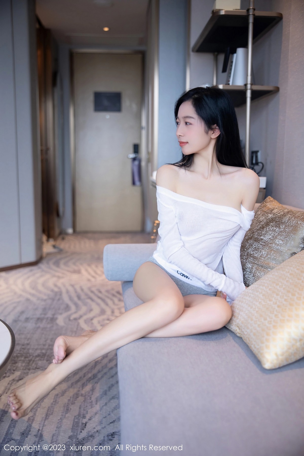 [XiuRen]高清写真图 2023.04.23 No.6619 茜茜Kimi 清纯美腿