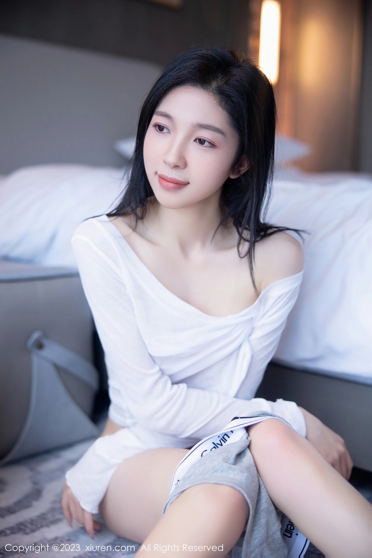 [XiuRen]高清写真图 2023.04.23 No.6619 茜茜Kimi 清纯美腿