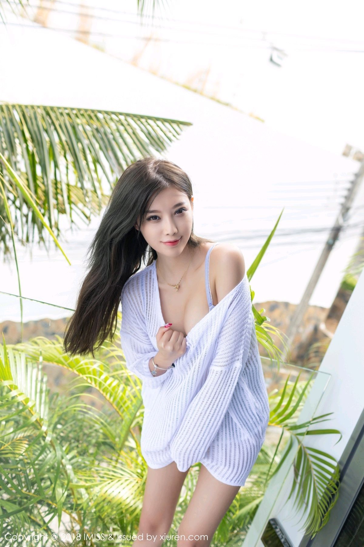 甜美女神杨晨晨 泳池内衣柔和素净