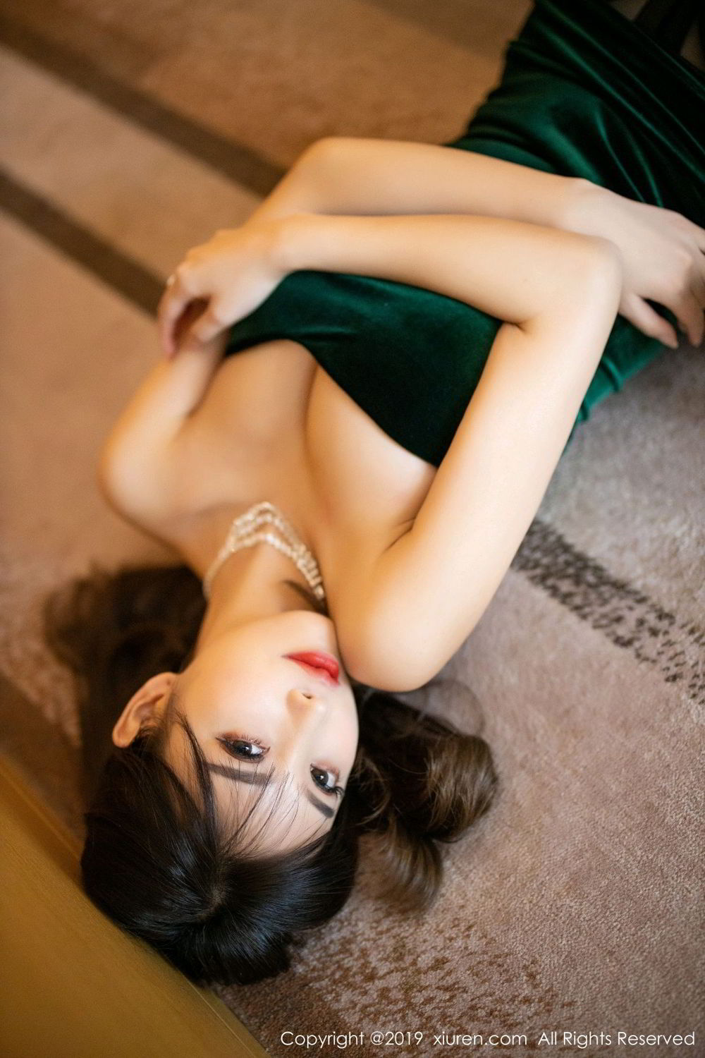 [XIUREN]高清写真图 2019.10.15 杨晨晨sugar
