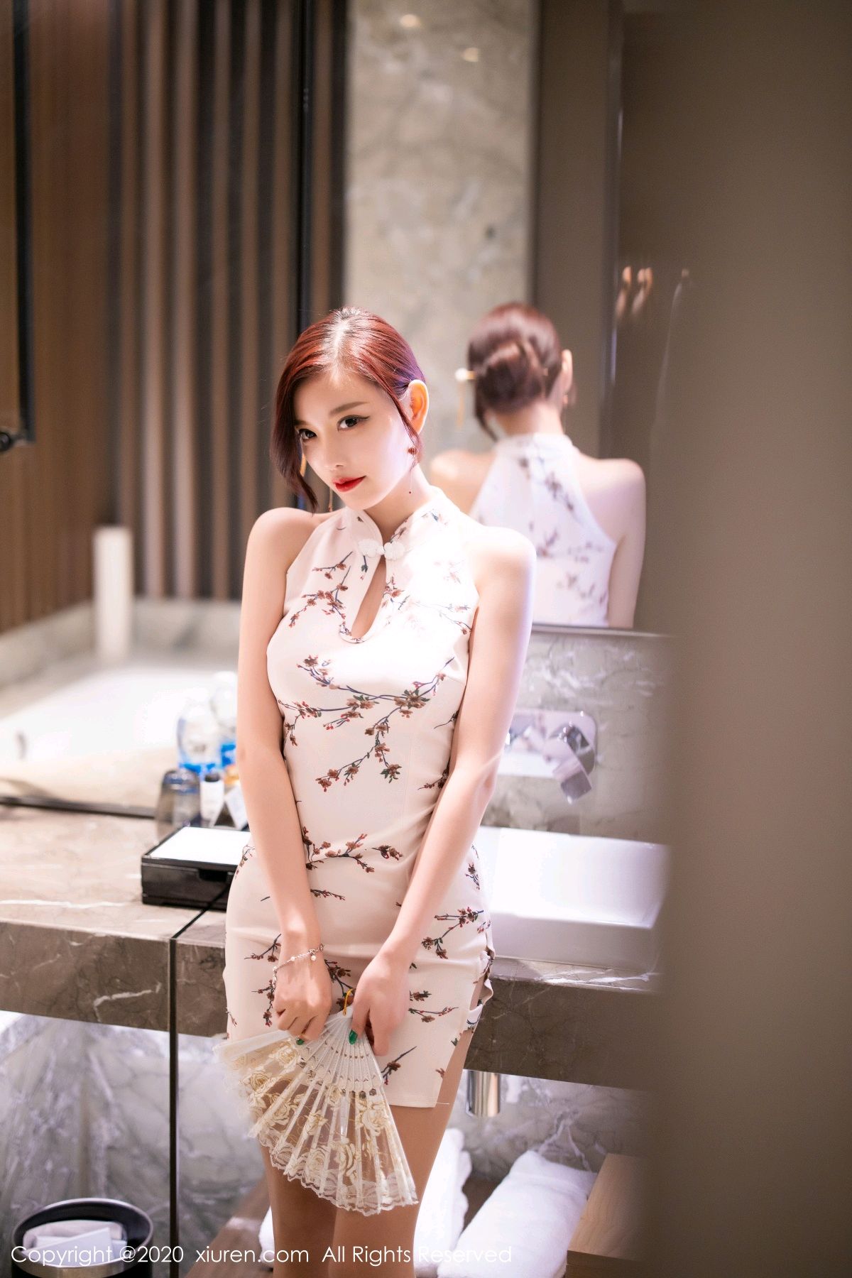 [XIUREN]高清写真图 2020.08.25 VOL.2487 杨晨晨sugar