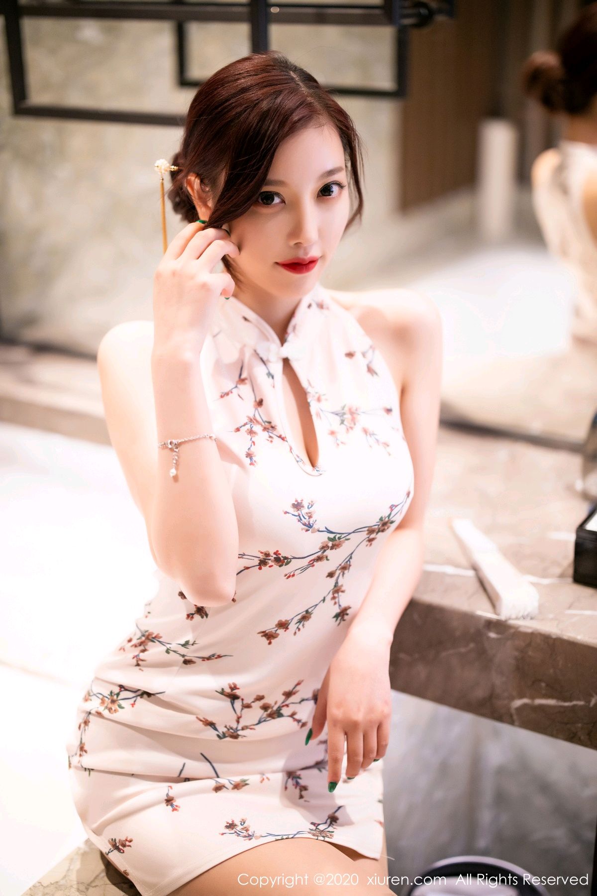 [XIUREN]高清写真图 2020.08.25 VOL.2487 杨晨晨sugar