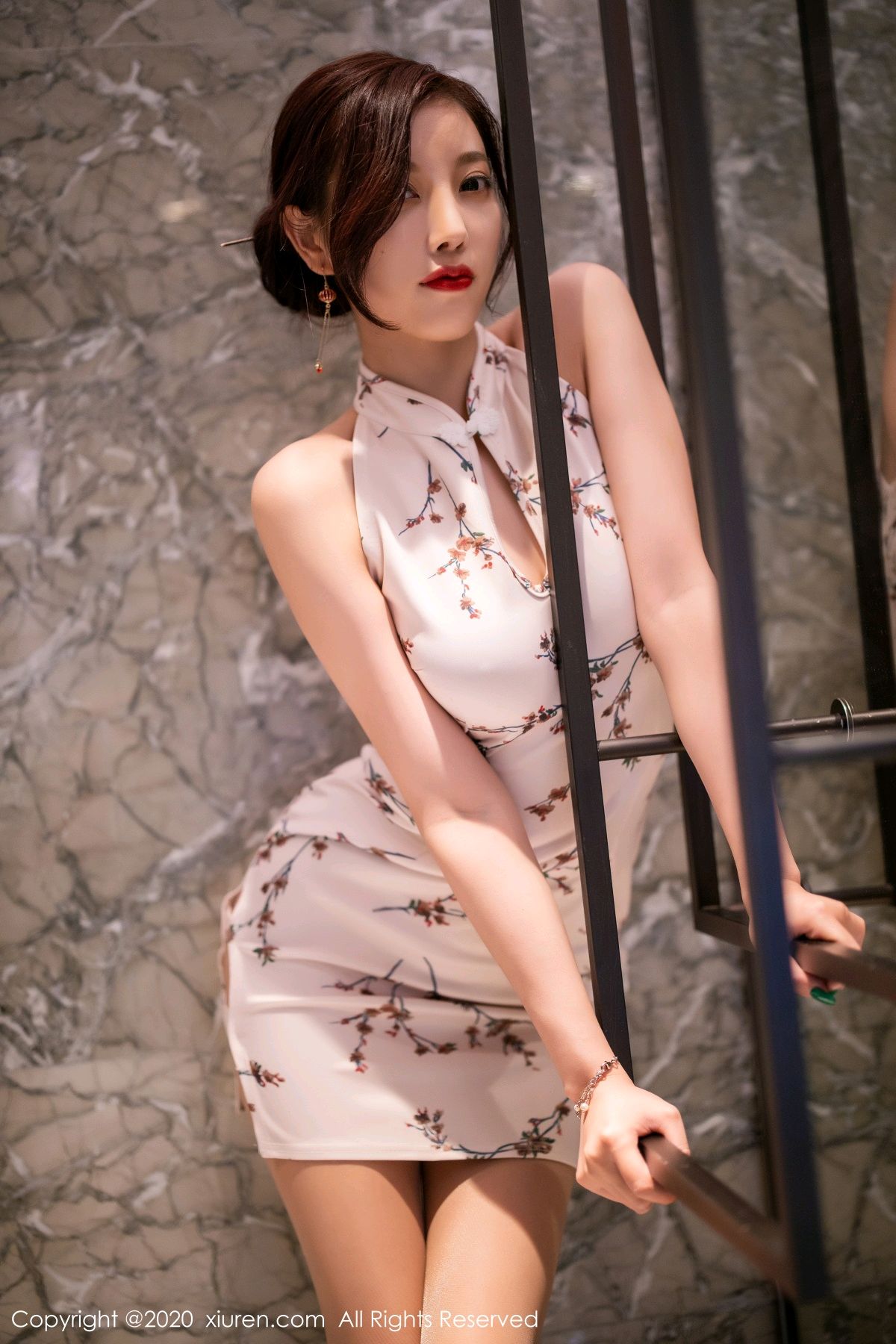 [XIUREN]高清写真图 2020.08.25 VOL.2487 杨晨晨sugar