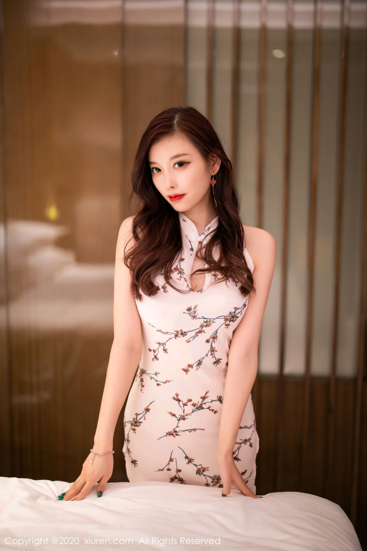 [XIUREN]高清写真图 2020.08.25 VOL.2487 杨晨晨sugar
