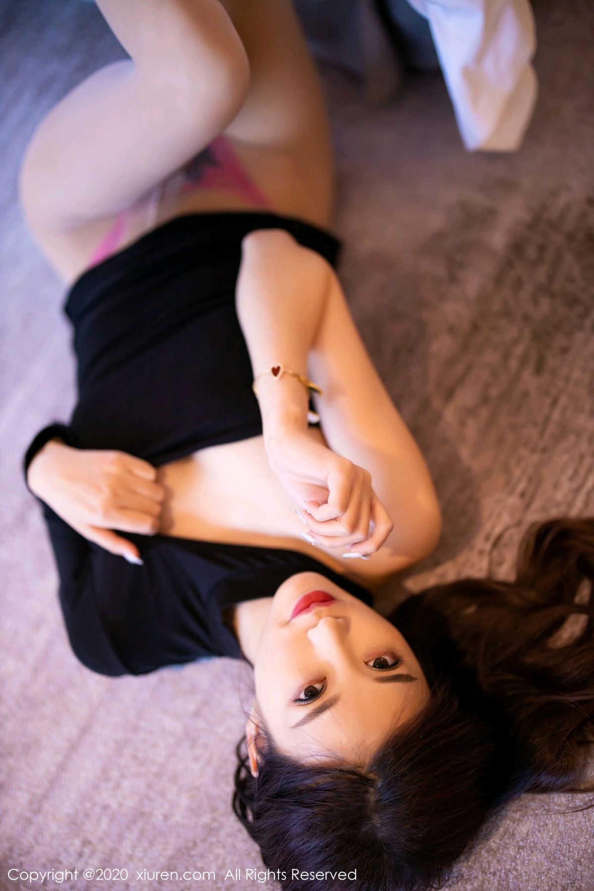 [XiuRen]高清写真图 2020.11.03 No.2733 杨晨晨sugar
