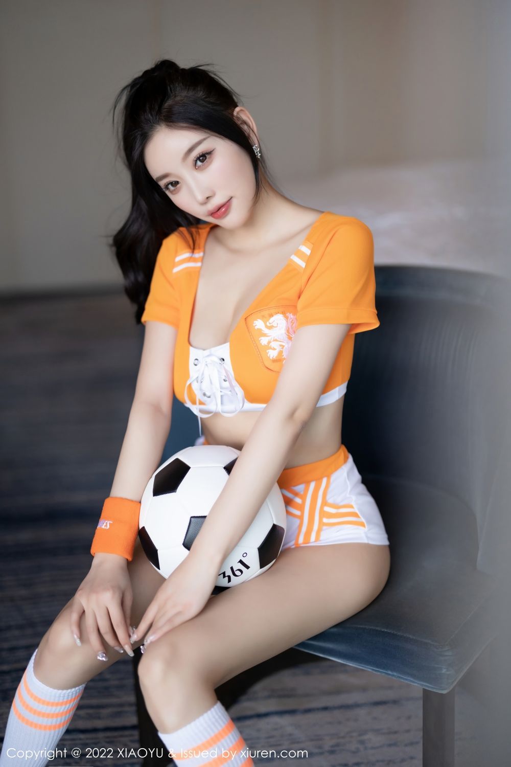[XIAOYU]高清写真图 2022.11.18 Vol.907 杨晨晨Yom  足球宝贝杨晨晨 橙色的运动服饰