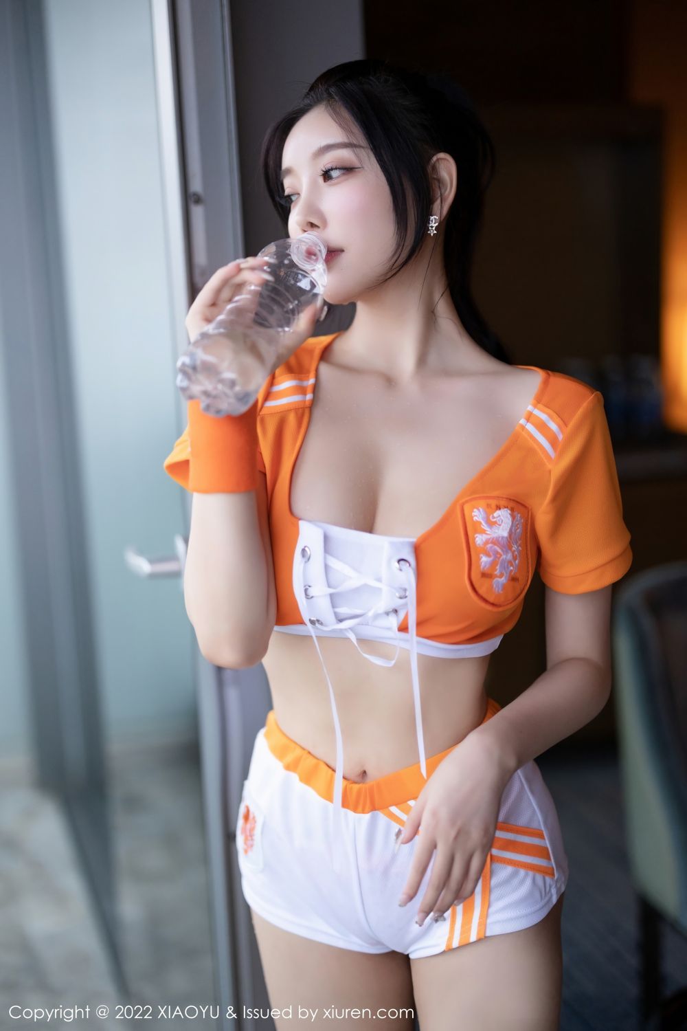 [XIAOYU]高清写真图 2022.11.18 Vol.907 杨晨晨Yom  足球宝贝杨晨晨 橙色的运动服饰