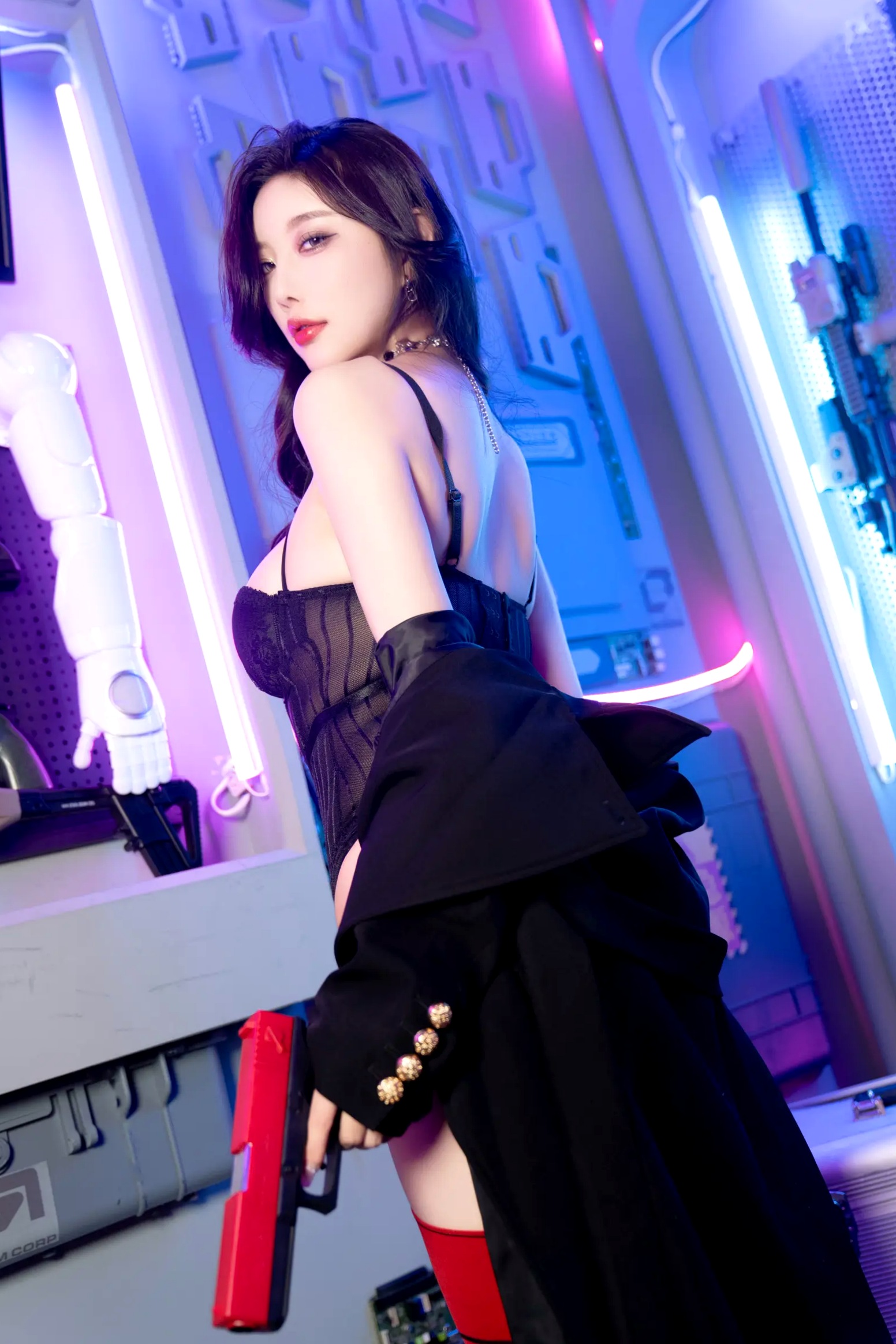 Gallery - 杨晨晨 - 赛博朋克科技风私房写真，开档情趣网袜冷艳诱惑 [102P]性感私房照诱惑丝袜女神 sugar小甜心CC女神私房照_秀色女神 - image 31