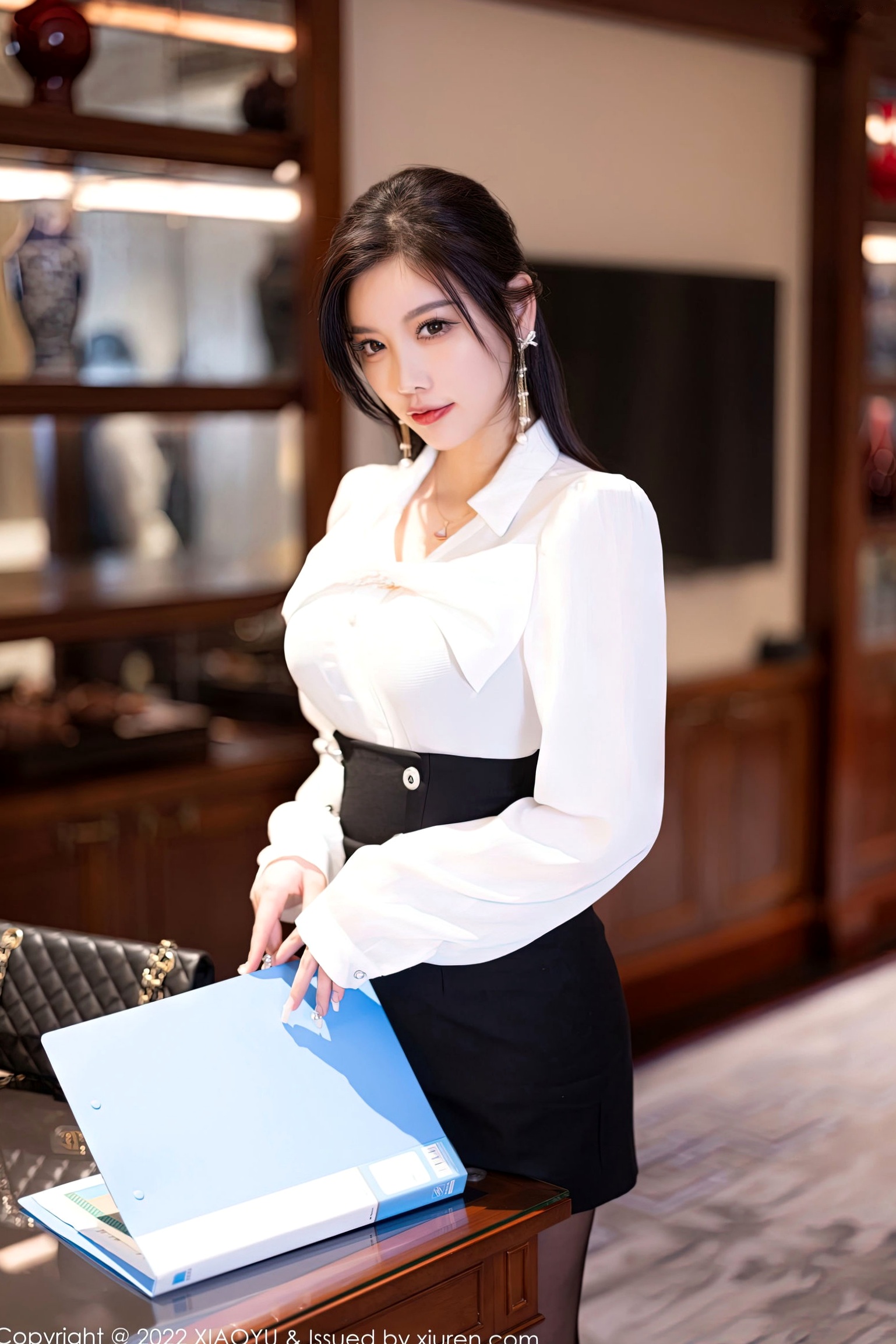 Gallery - XiaoYu语画界 - Painting World -937-杨晨晨Yome：职场OL制服诱惑，白衬衫黑短裙搭配超薄黑丝，展现极致私房性感美腿与曼妙曲线，无圣光大尺度唯美套图语画界 - Painting World 性感黑丝私房照诱惑 杨晨晨Yome女神私房照_秀色女神 - image 26