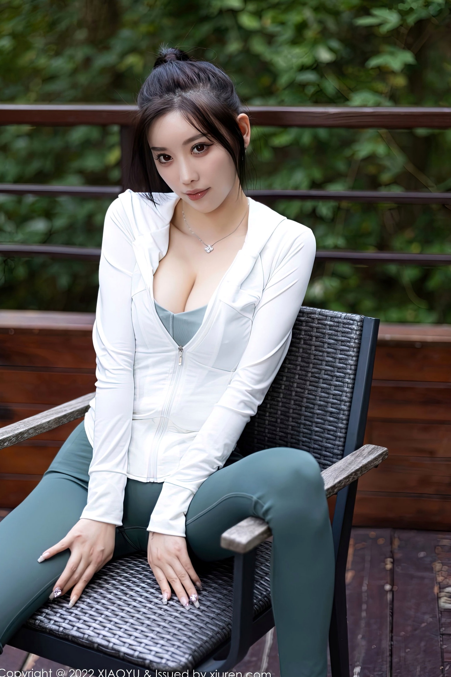 Gallery - XiaoYu语画界 - Painting World 892期：杨晨晨Yome白色紧身裤S曲线写真，极致诱惑私房照与户外动态美感，无圣光大尺度展现完美尤物身材语画界 - Painting World 性感私房照极品美腿丁字裤骨感诱惑冷艳户外尤物大尺度肉感 杨晨晨Yome女神私房照_秀色女神 - image 18