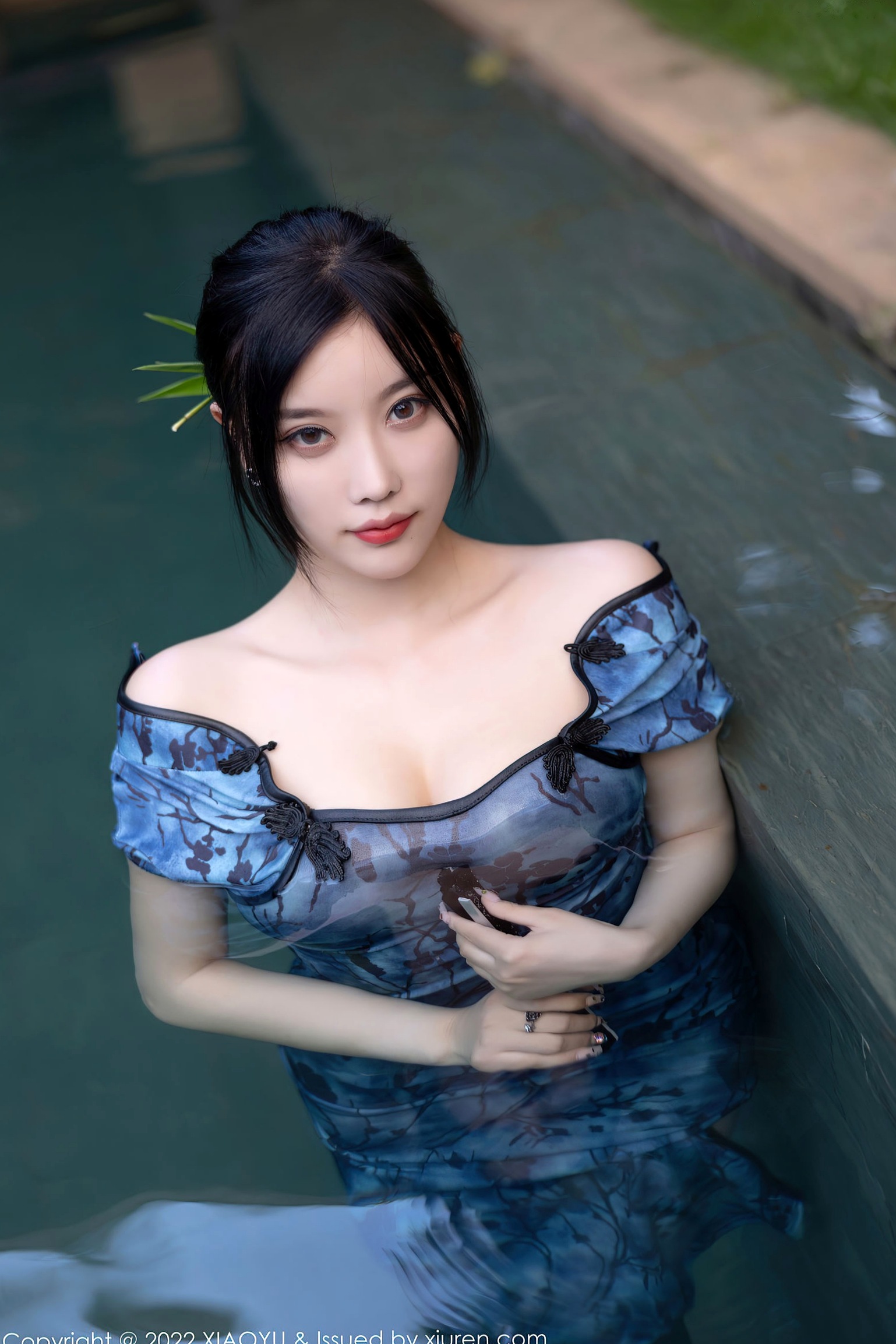 Gallery - XiaoYu语画界 - Painting World -826-杨晨晨Yome-蓝色修身旗袍与黑丝诱惑-泳池畔高清写真-东方韵致与性感私房大片语画界 - Painting World 旗袍黑丝性感诱惑私房照 杨晨晨Yome女神私房照_秀色女神 - image 38