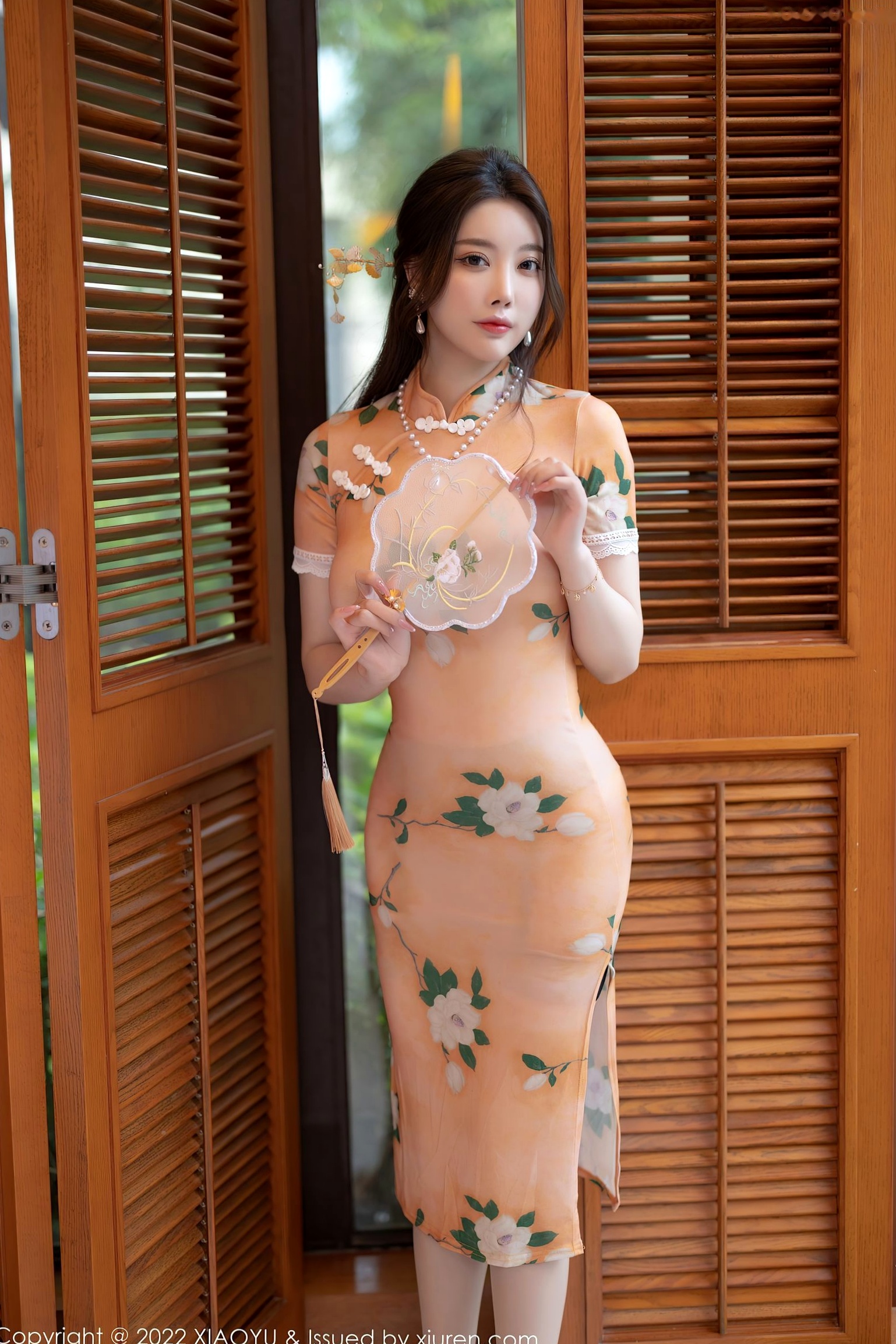 Gallery - XiaoYu语画界 - Painting World -782期：杨晨晨Yome惠州旅拍，浅色修身旗袍演绎古典性感，泳池边的诱惑美学，无圣光大尺度私房写真语画界 - Painting World 性感旗袍女神私房照 杨晨晨Yome女神私房照_秀色女神 - image 24