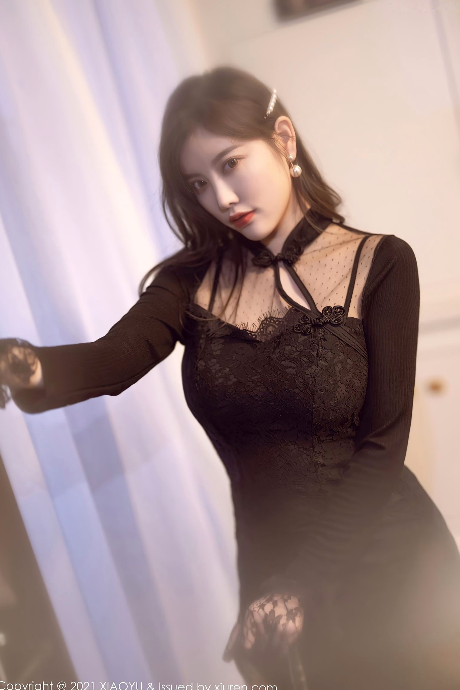 Gallery - 杨晨晨Sugar私房写真：复古光影下的蕾丝黑丝吊带诱惑，优雅与性感并存，“白月光与朱砂痣”氛围感大片语画界 - Painting World 性感诱惑丝袜私房照大尺度 杨晨晨Yome女神私房照_秀色女神 - image 13