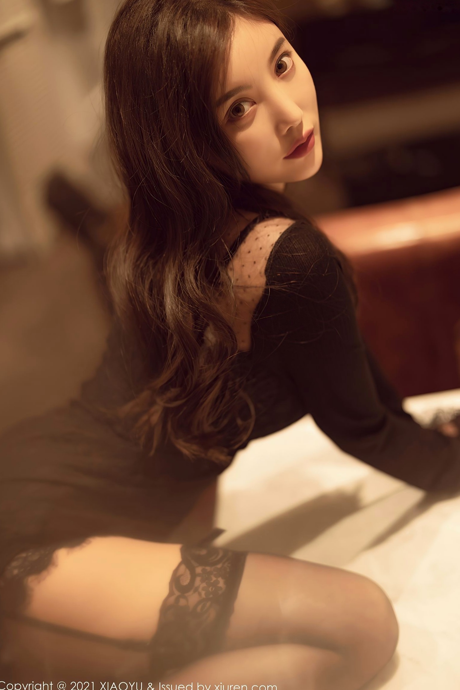 Gallery - 杨晨晨Sugar私房写真：复古光影下的蕾丝黑丝吊带诱惑，优雅与性感并存，“白月光与朱砂痣”氛围感大片语画界 - Painting World 性感诱惑丝袜私房照大尺度 杨晨晨Yome女神私房照_秀色女神 - image 46