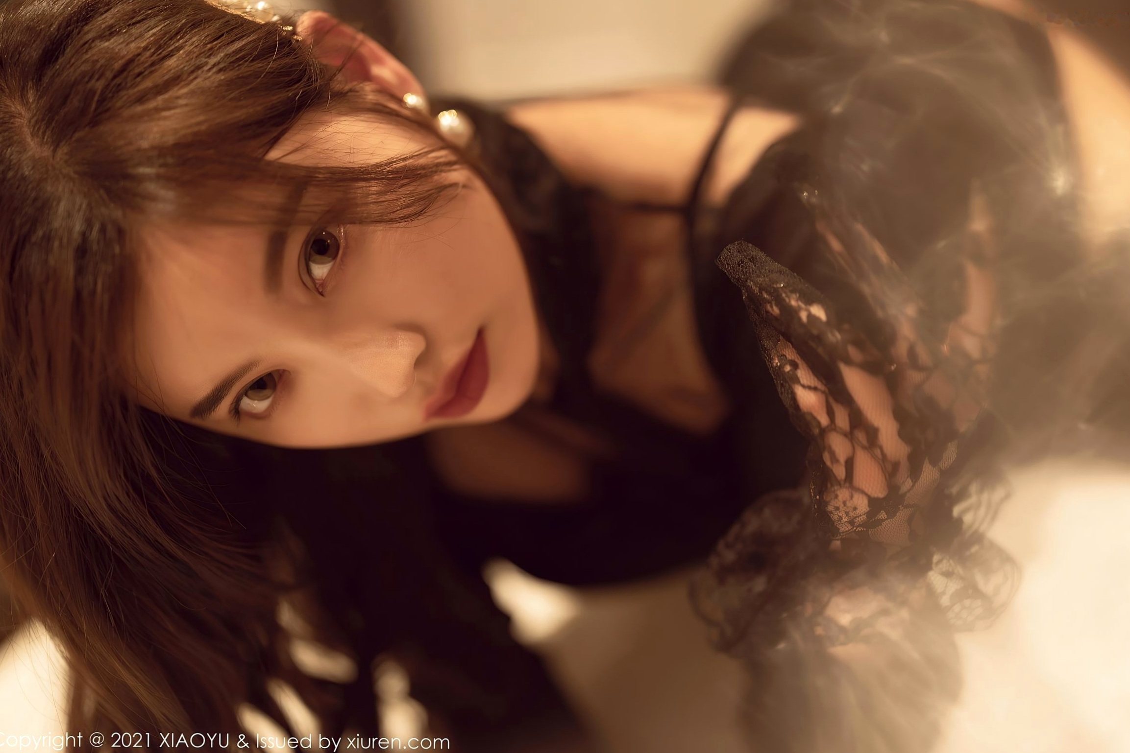 Gallery - 杨晨晨Sugar私房写真：复古光影下的蕾丝黑丝吊带诱惑，优雅与性感并存，“白月光与朱砂痣”氛围感大片语画界 - Painting World 性感诱惑丝袜私房照大尺度 杨晨晨Yome女神私房照_秀色女神 - image 56