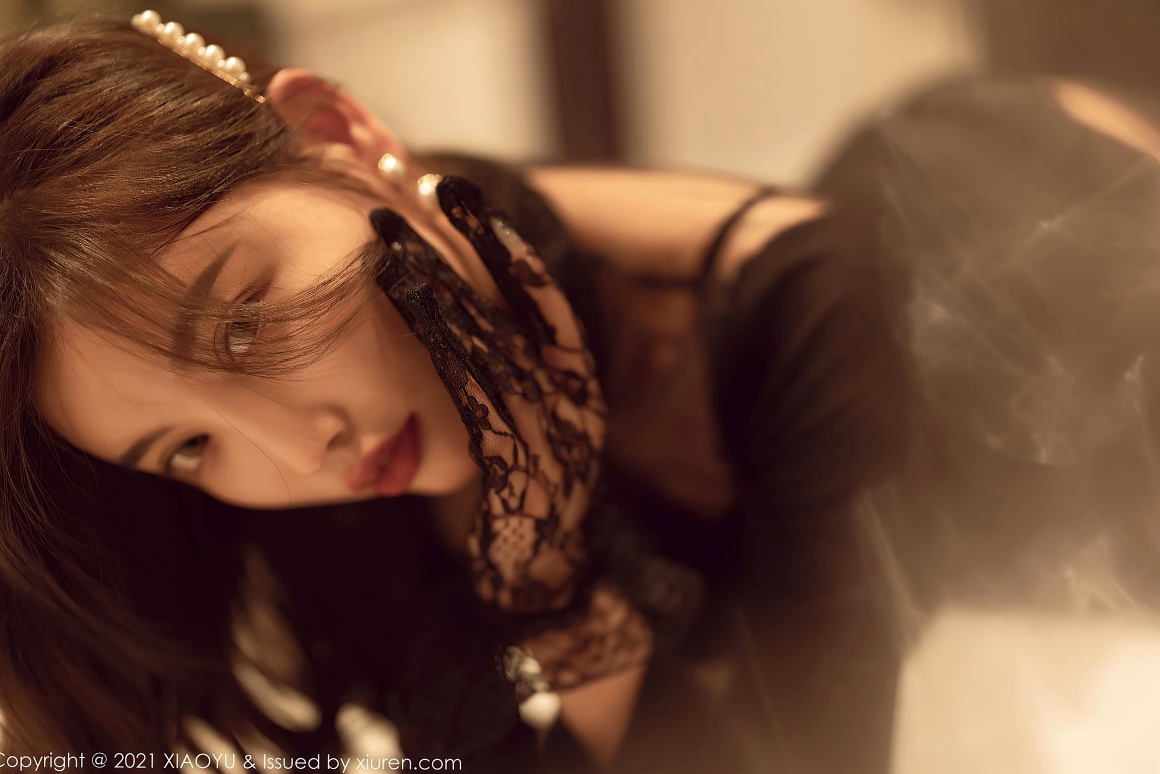 Gallery - 杨晨晨Sugar私房写真：复古光影下的蕾丝黑丝吊带诱惑，优雅与性感并存，“白月光与朱砂痣”氛围感大片语画界 - Painting World 性感诱惑丝袜私房照大尺度 杨晨晨Yome女神私房照_秀色女神 - image 57