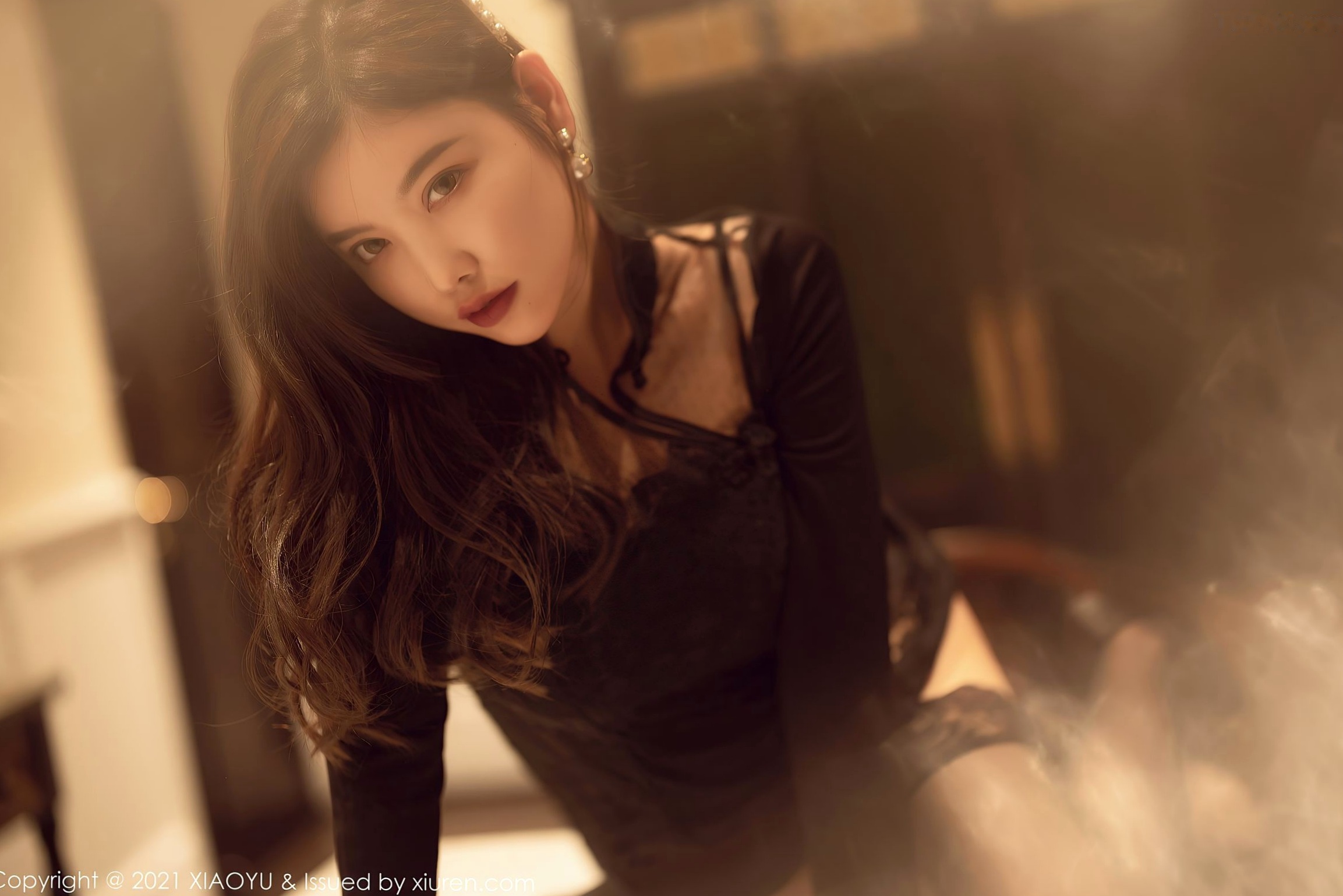 Gallery - 杨晨晨Sugar私房写真：复古光影下的蕾丝黑丝吊带诱惑，优雅与性感并存，“白月光与朱砂痣”氛围感大片语画界 - Painting World 性感诱惑丝袜私房照大尺度 杨晨晨Yome女神私房照_秀色女神 - image 58