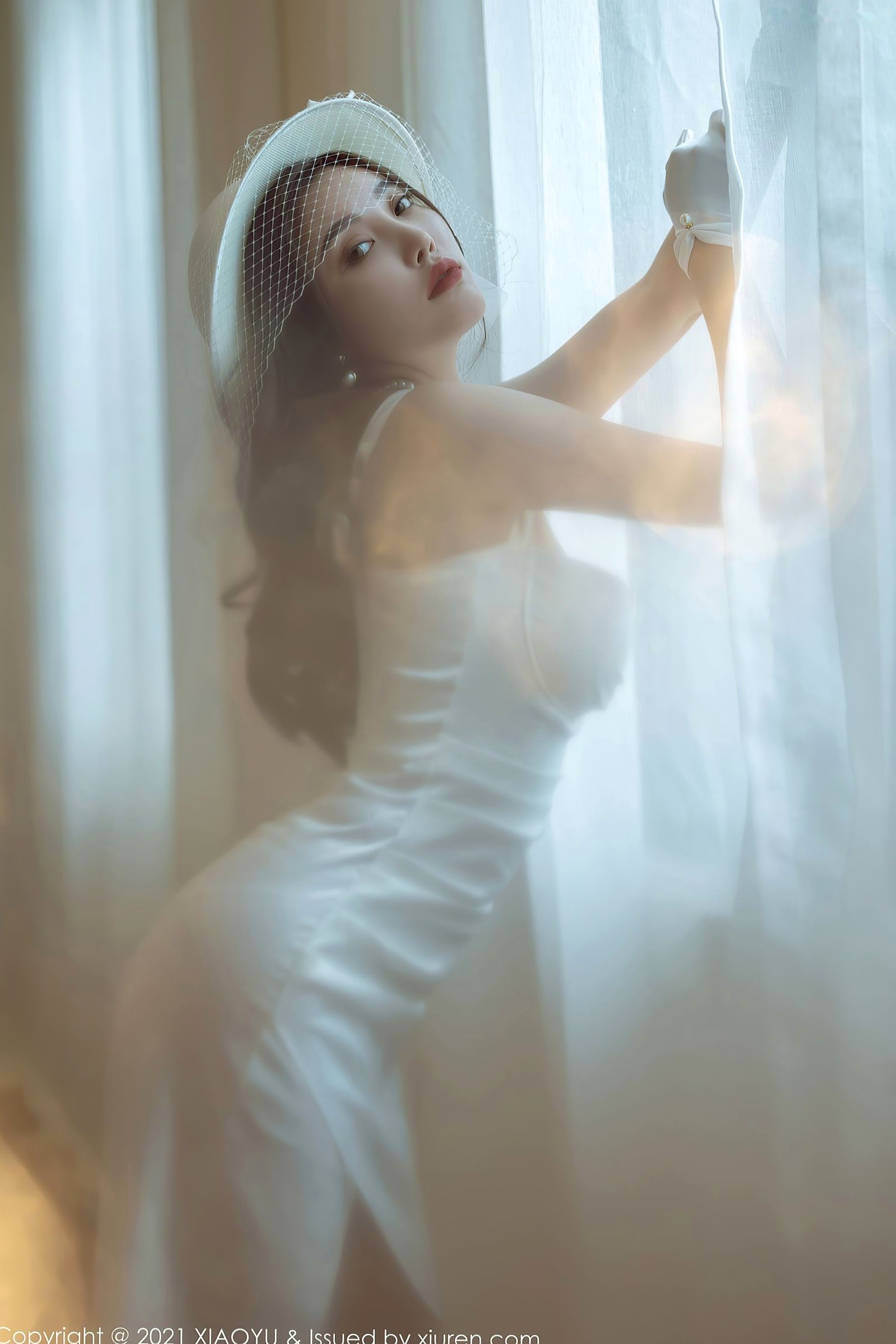 Gallery - XiaoYu语画界 - Painting World  杨晨晨：纯白礼服蕾丝吊带袜写真，优雅纯欲白月光女神，惊艳私房大尺度呈现语画界 - Painting World 性感诱惑私房照大尺度 杨晨晨Yome女神私房照_秀色女神 - image 11