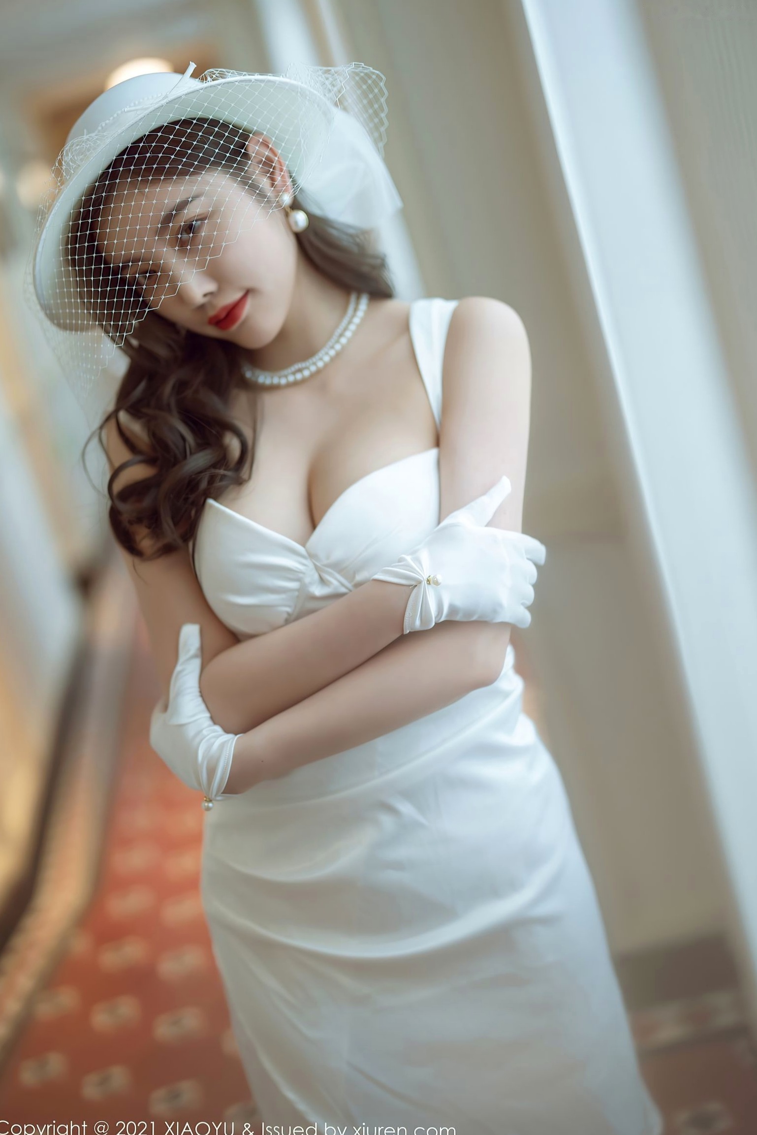 Gallery - XiaoYu语画界 - Painting World  杨晨晨：纯白礼服蕾丝吊带袜写真，优雅纯欲白月光女神，惊艳私房大尺度呈现语画界 - Painting World 性感诱惑私房照大尺度 杨晨晨Yome女神私房照_秀色女神 - image 24