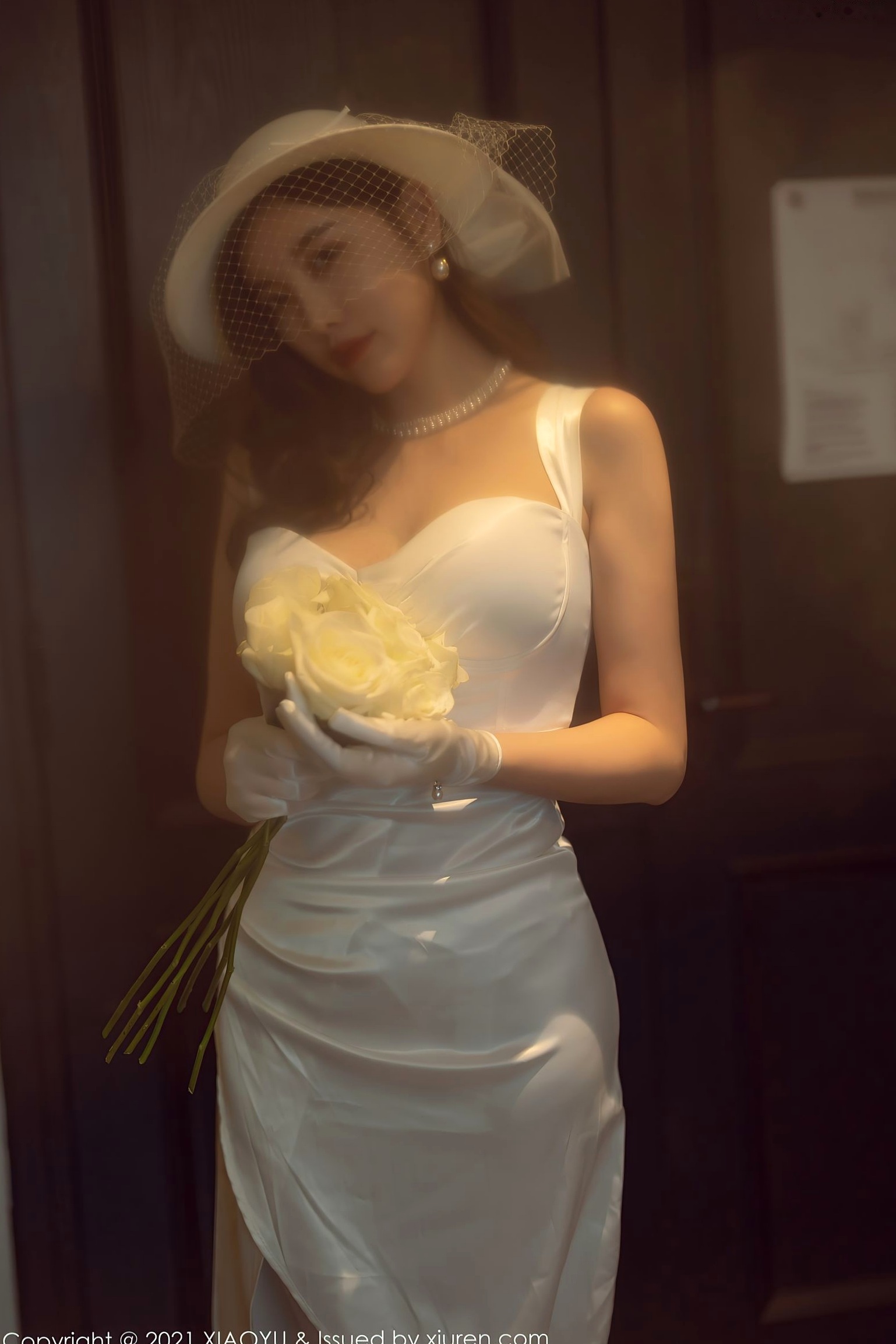 Gallery - XiaoYu语画界 - Painting World  杨晨晨：纯白礼服蕾丝吊带袜写真，优雅纯欲白月光女神，惊艳私房大尺度呈现语画界 - Painting World 性感诱惑私房照大尺度 杨晨晨Yome女神私房照_秀色女神 - image 29