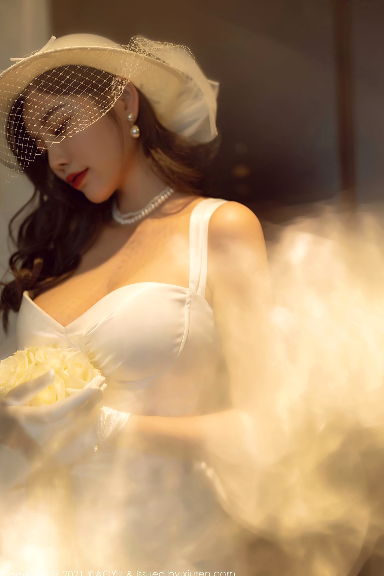 Gallery - XiaoYu语画界 - Painting World  杨晨晨：纯白礼服蕾丝吊带袜写真，优雅纯欲白月光女神，惊艳私房大尺度呈现语画界 - Painting World 性感诱惑私房照大尺度 杨晨晨Yome女神私房照_秀色女神 - image 30