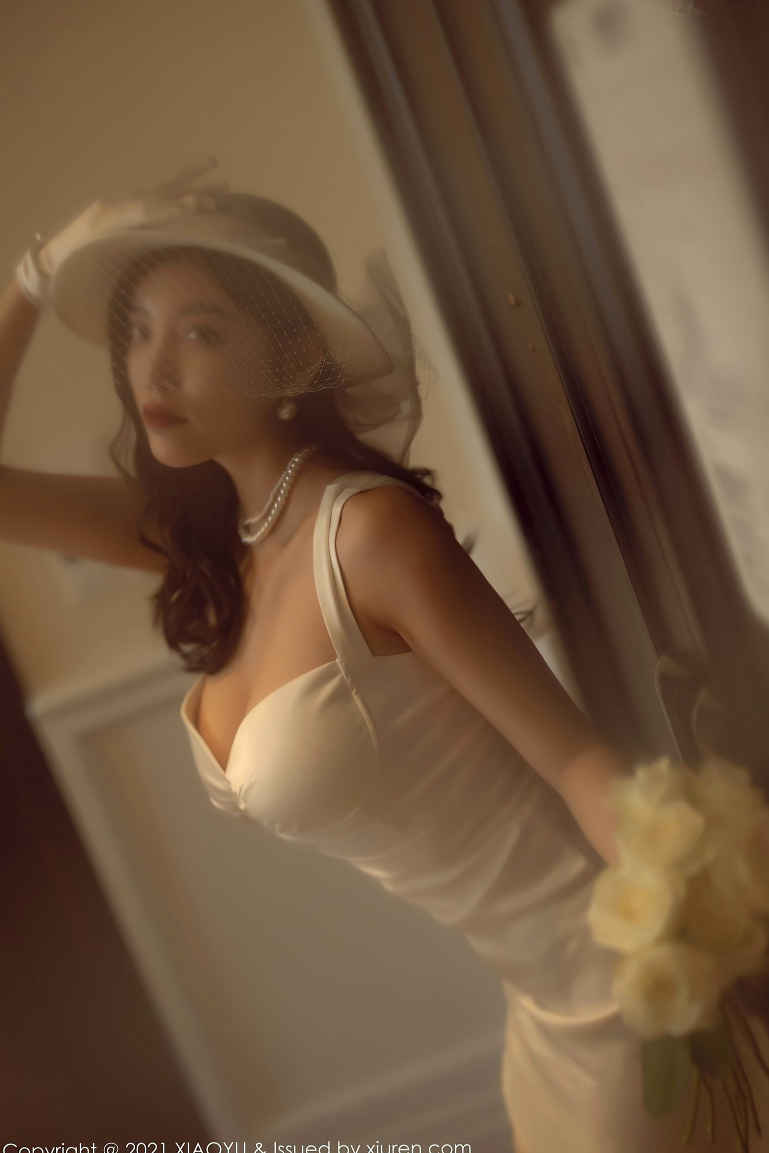 Gallery - XiaoYu语画界 - Painting World  杨晨晨：纯白礼服蕾丝吊带袜写真，优雅纯欲白月光女神，惊艳私房大尺度呈现语画界 - Painting World 性感诱惑私房照大尺度 杨晨晨Yome女神私房照_秀色女神 - image 32