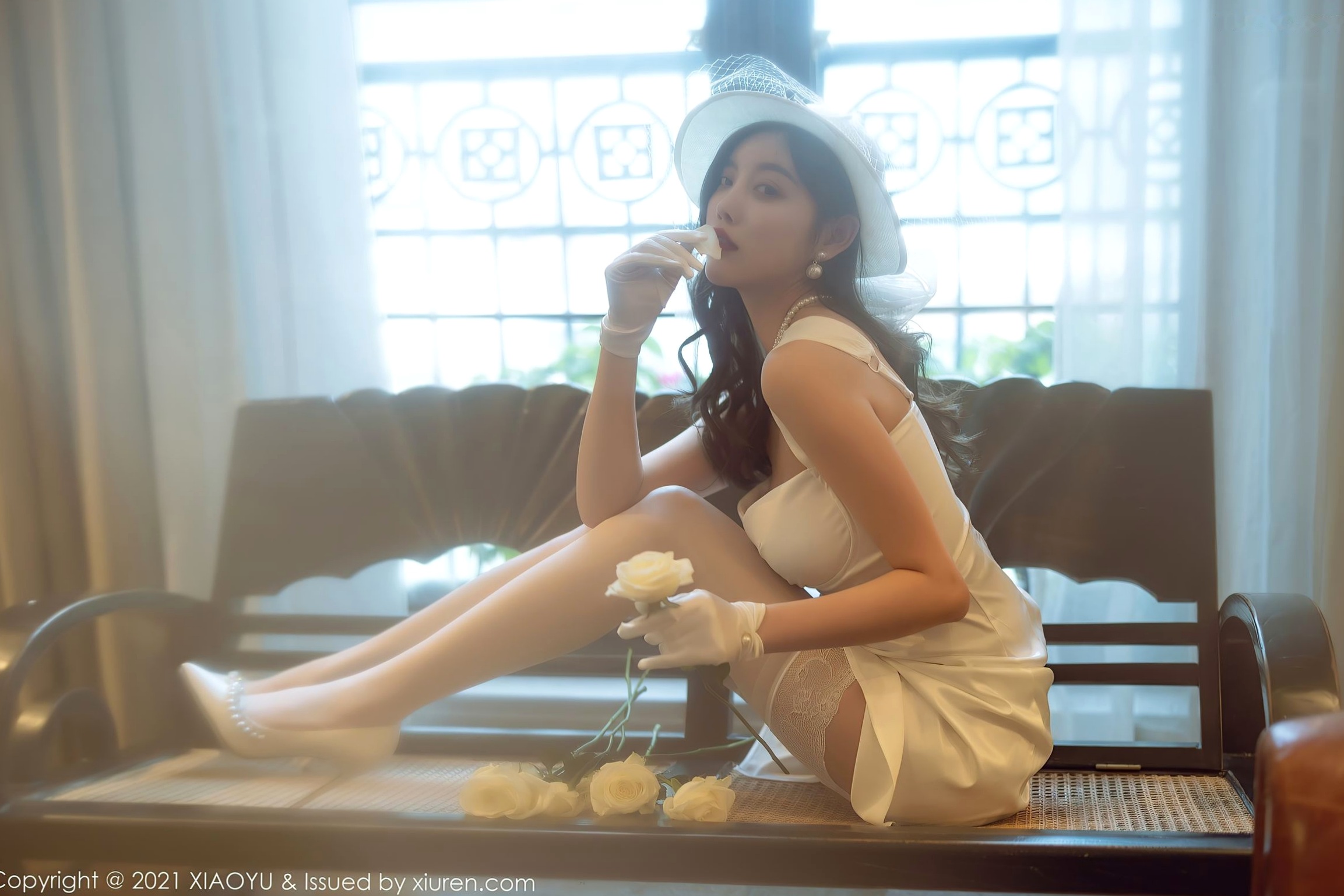 Gallery - XiaoYu语画界 - Painting World  杨晨晨：纯白礼服蕾丝吊带袜写真，优雅纯欲白月光女神，惊艳私房大尺度呈现语画界 - Painting World 性感诱惑私房照大尺度 杨晨晨Yome女神私房照_秀色女神 - image 52