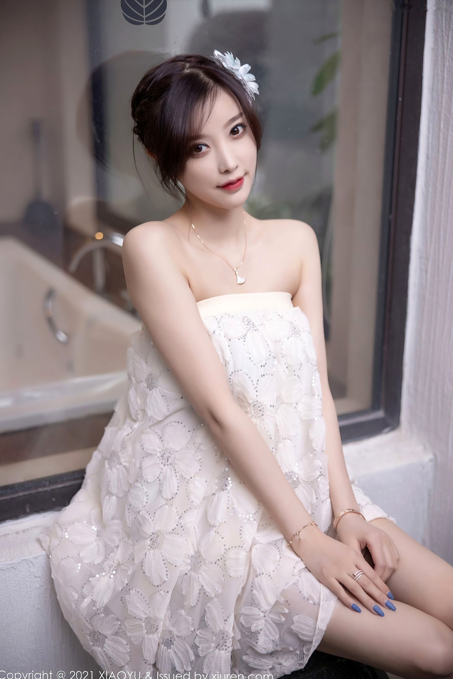 Gallery - XiaoYu语画界 - Painting World -528-杨晨晨：花瓣池畔写真、曼妙曲线、性感内衣诱惑，尽显极品女神风采（2021.05.14）语画界 - Painting World 性感诱惑比基尼私房照大尺度 杨晨晨Yome女神私房照_秀色女神 - image 2