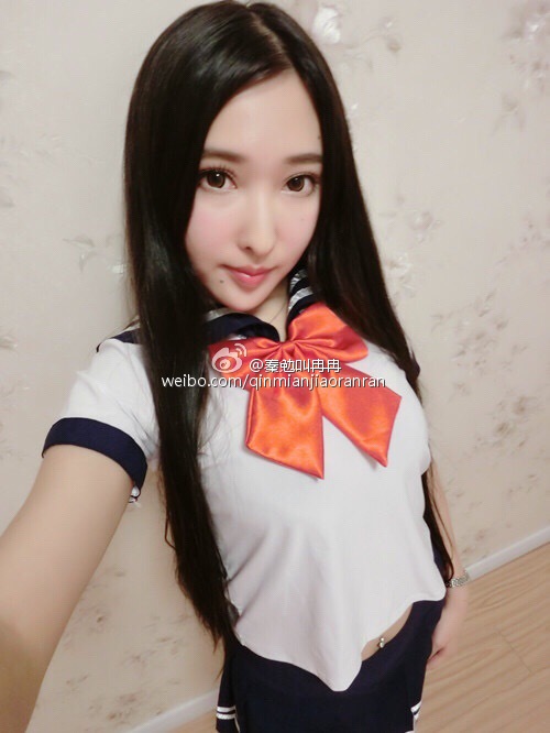 秦勉叫冉冉 微博汹涌自拍照