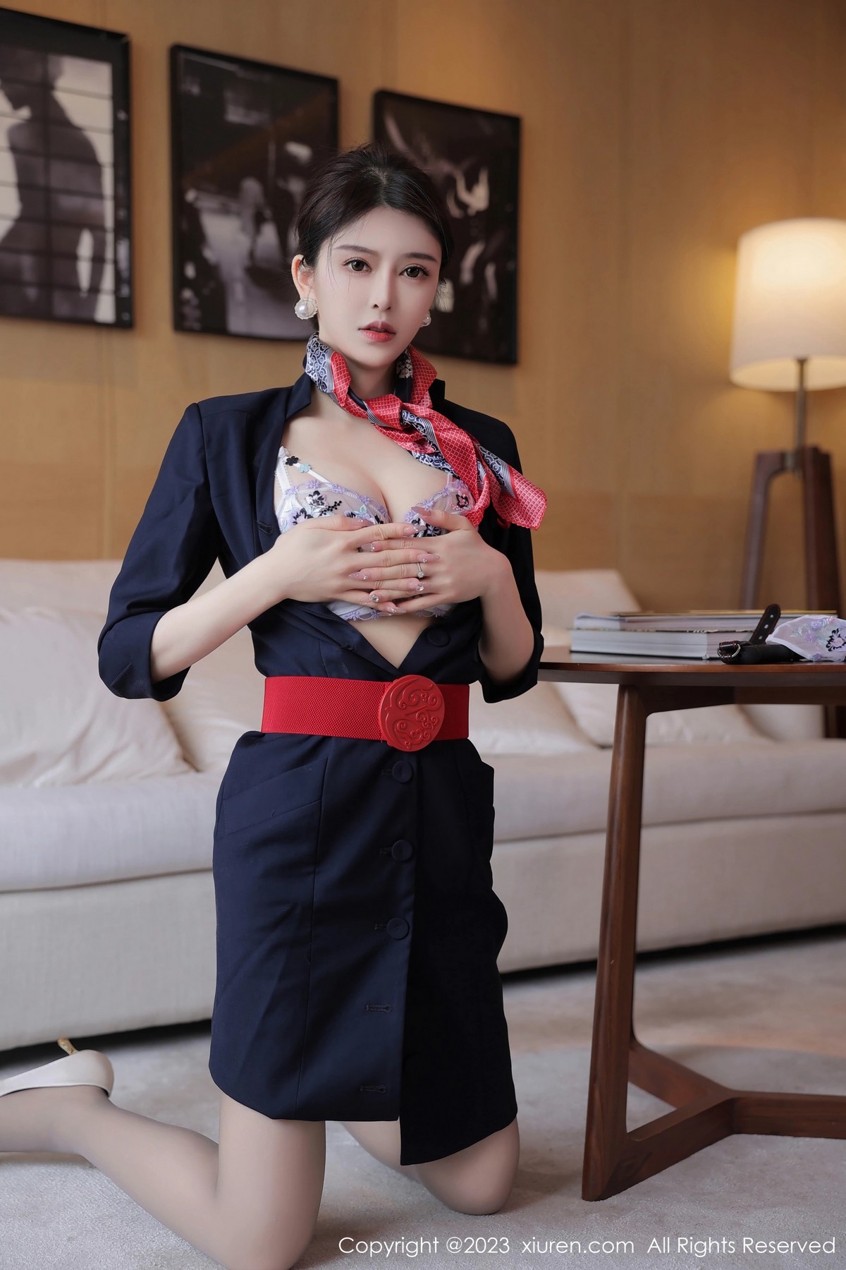 [XiuRen]高清写真图 2023.06.25 No.6966 玉兔miki 黑丝美腿