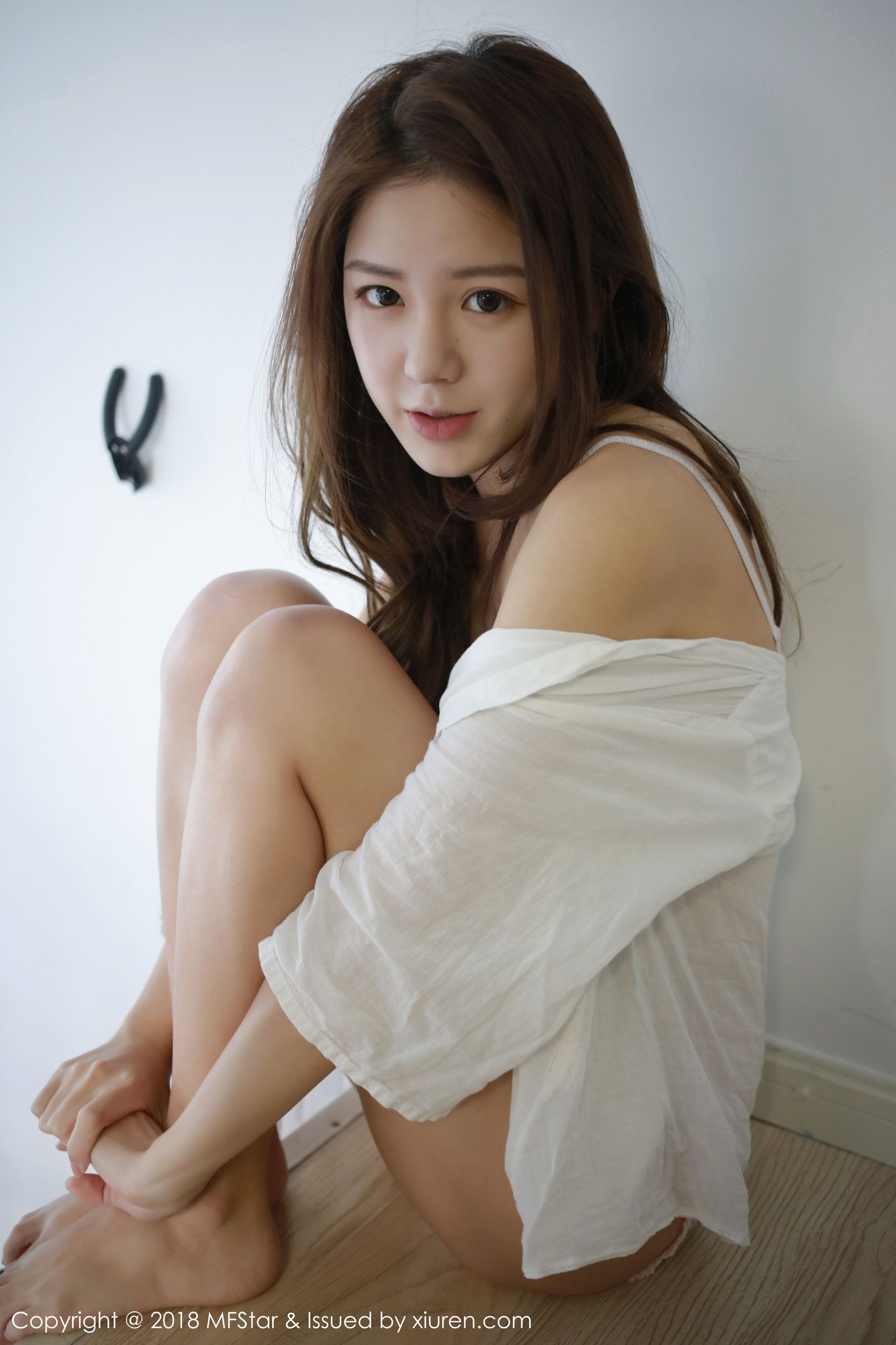 甜心小美模卤蛋luna 肌肤如玉楚楚可怜