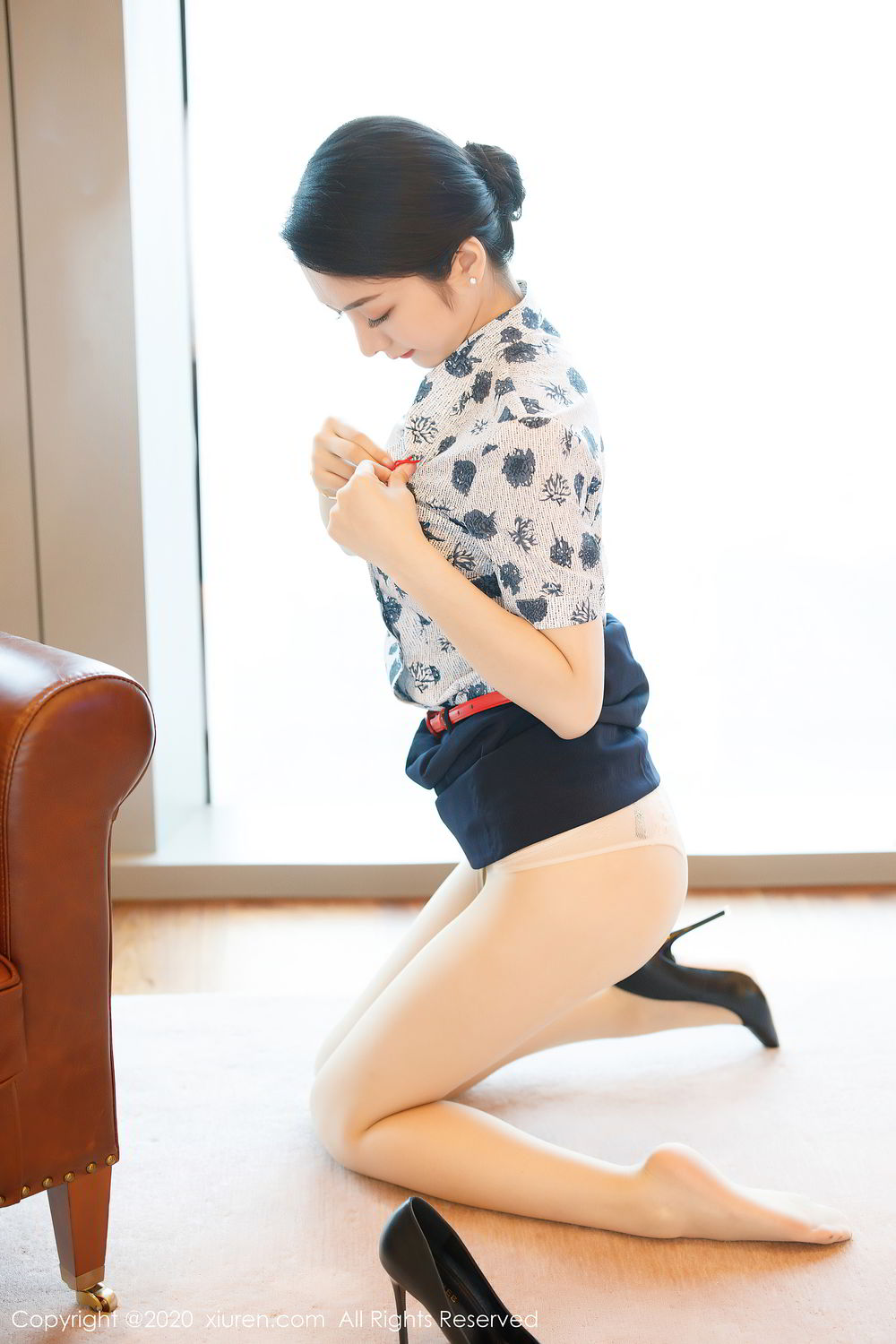 [XiuRen]高清写真图 2020.07.08 No.2305 Angela小热巴