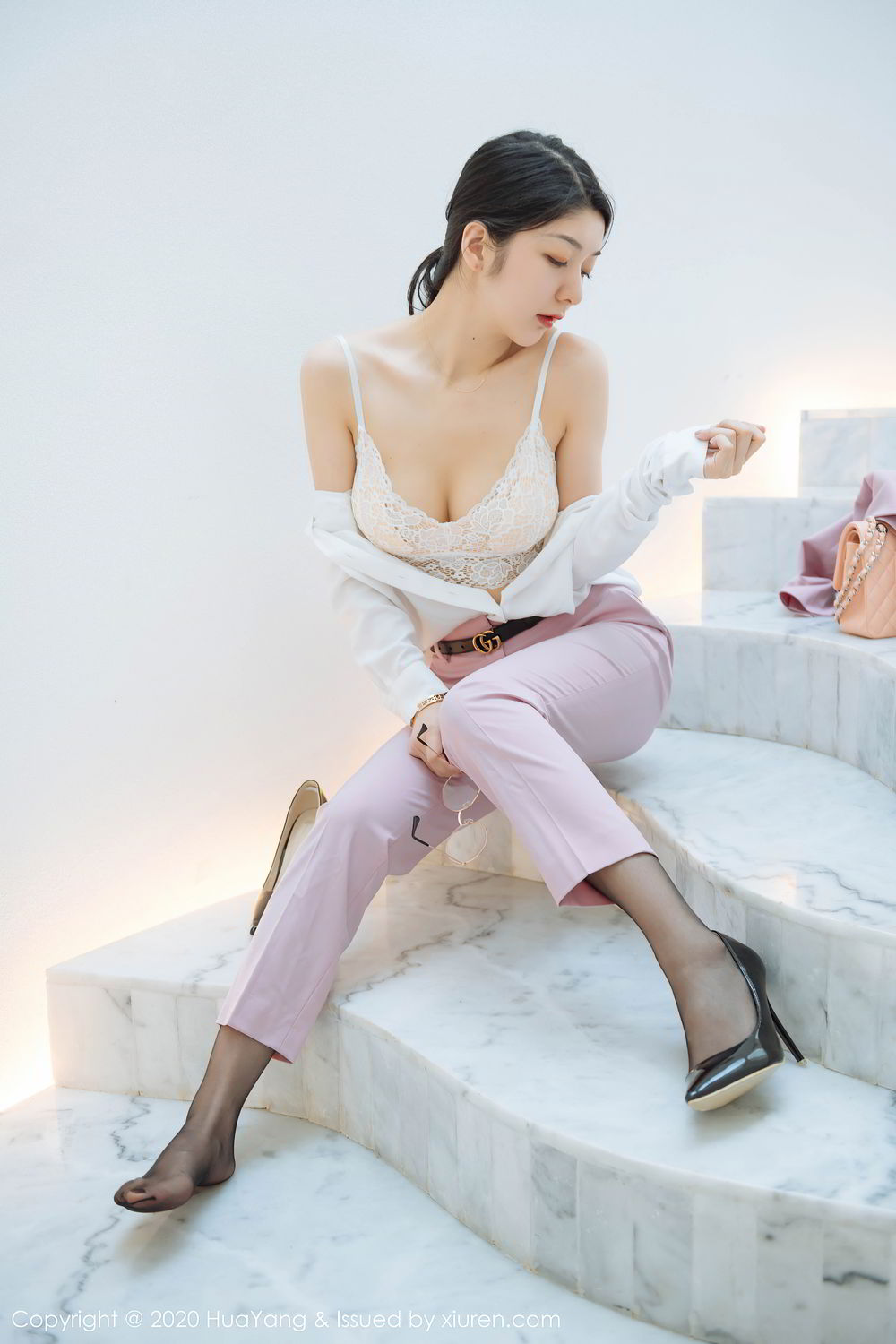 [HuaYang]高清写真图 2020.07.15 VOL.255 Angela小热巴